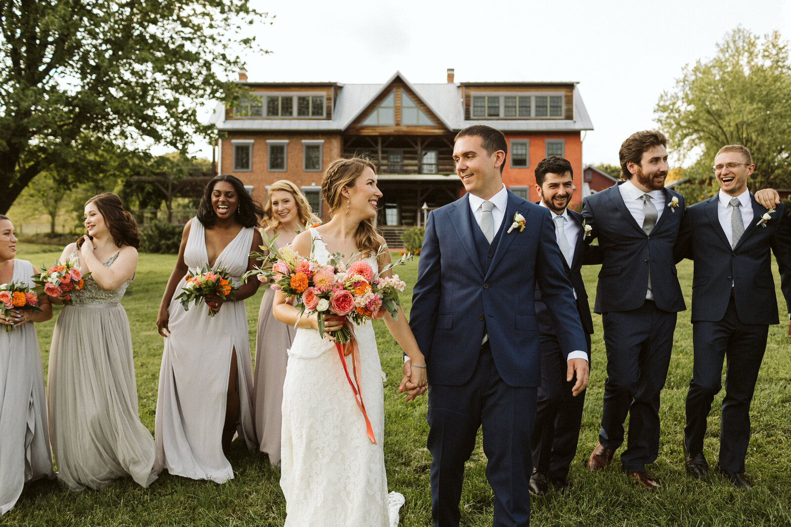 Zigbone-Farm-Retreat-Maryland-wedding-florist-Sweet-Blossoms-bridal-party-Emily-Gude-Photography2