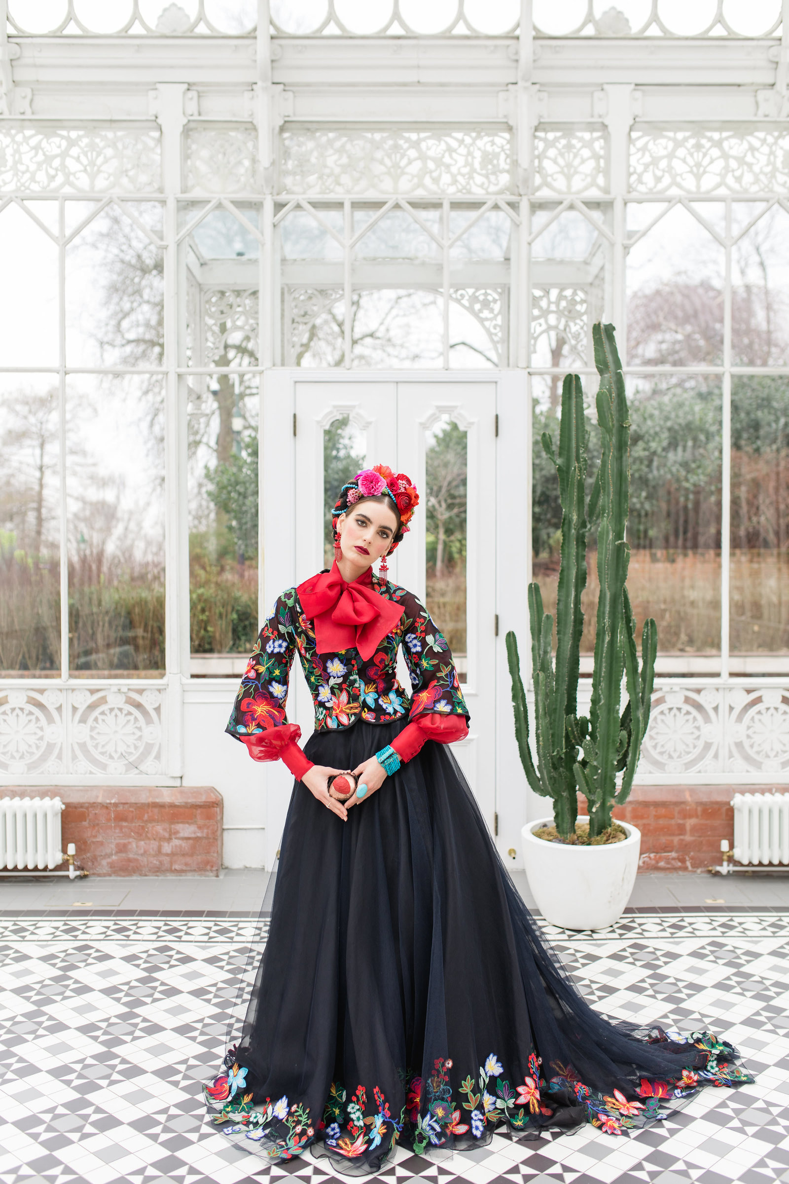 Frida-Kahlo-inspired-Mariachi-embroidered-flower-jacket-JoanneFlemingDesign-RobertaFacchiniPhoto (3)