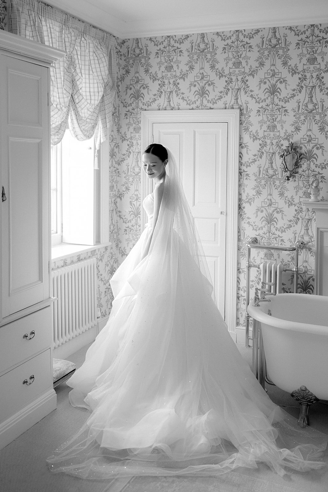 Becky-Lloyd-Wedding-Preview-17_websize