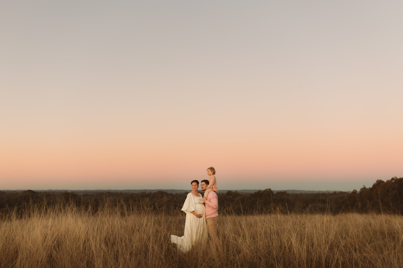 maternity-photography-session-hawkesbury-glowing-mama