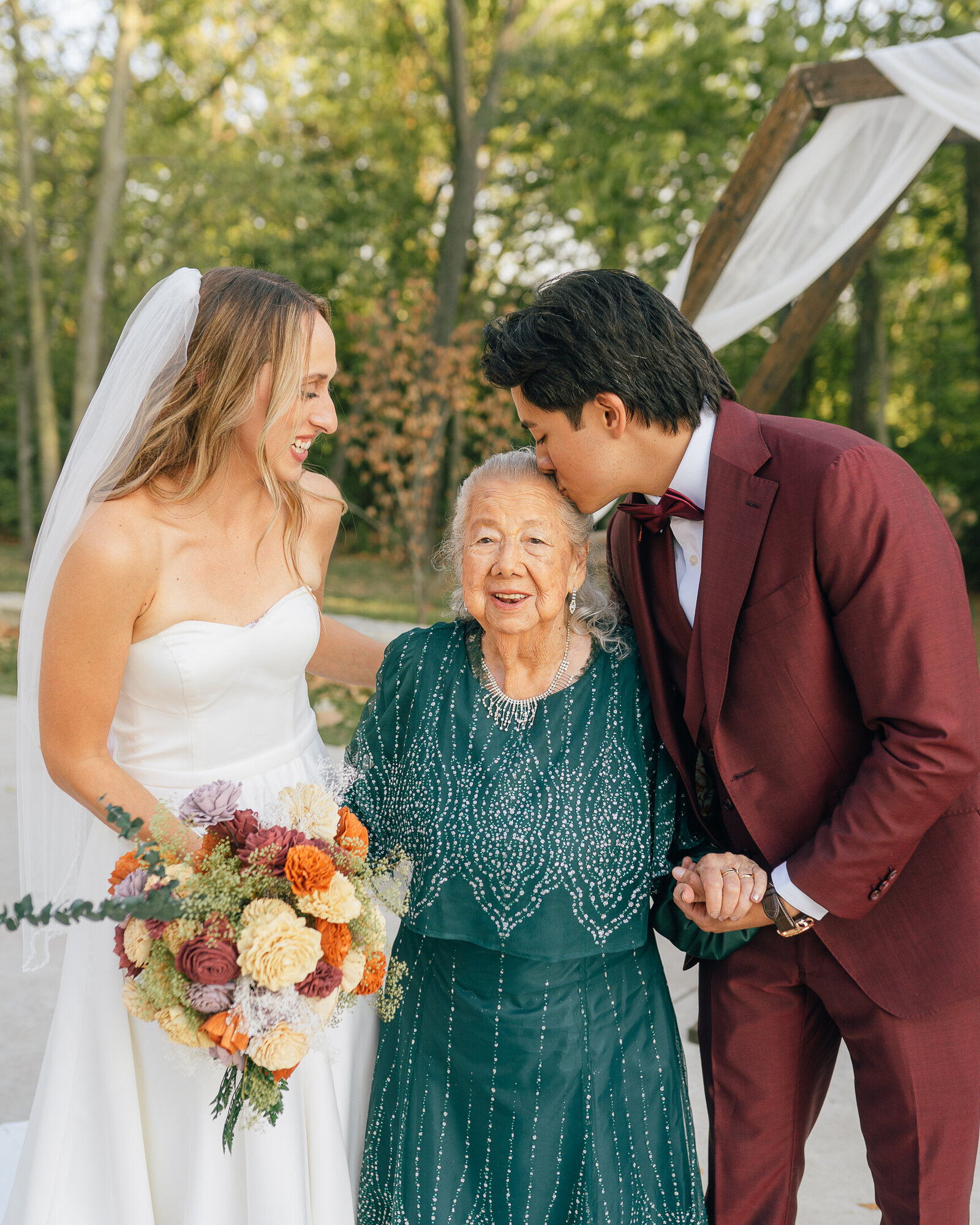 Saenz The Farmhouse KC Event Venue Wedding258