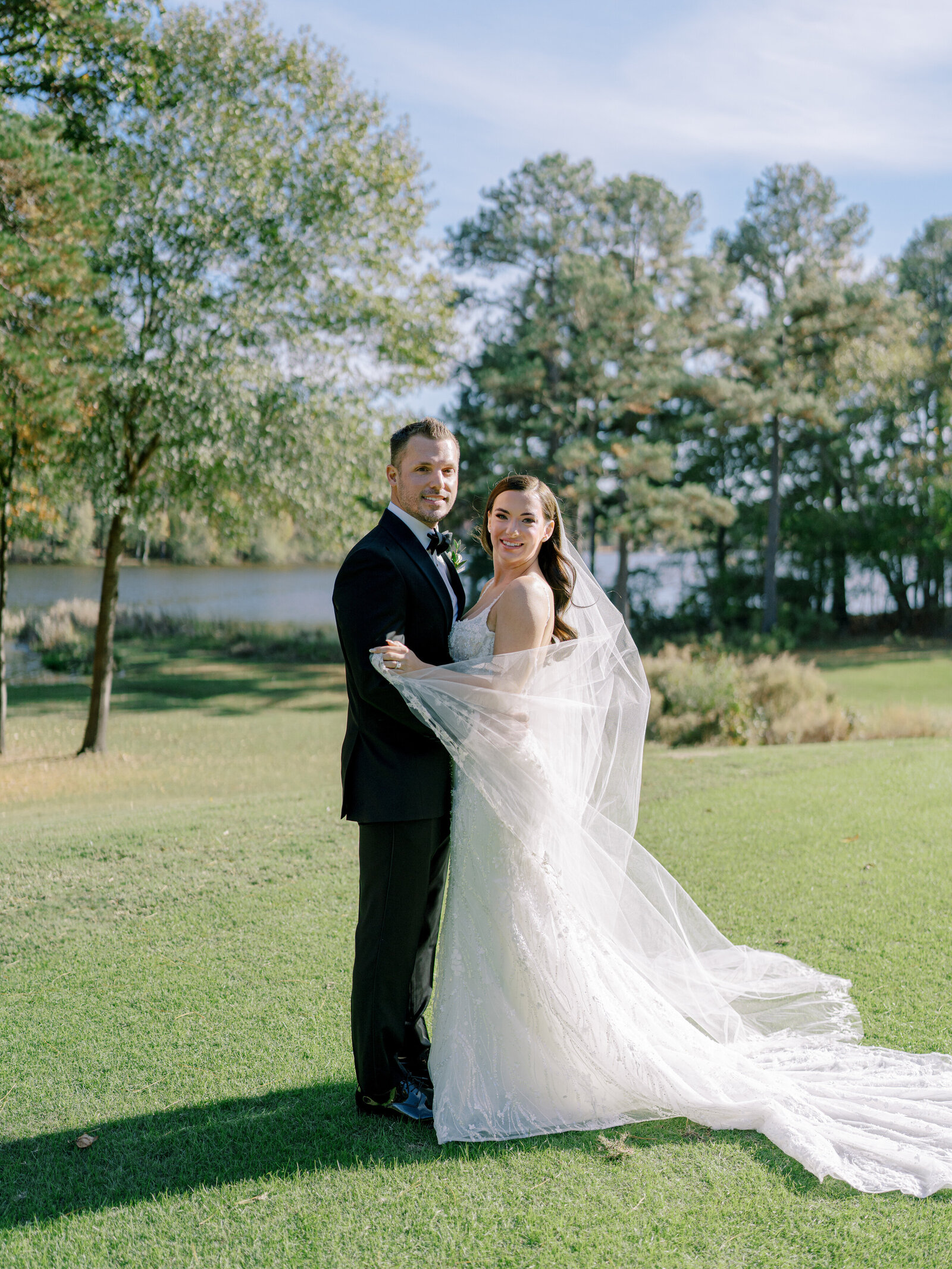 Holly-Lake-Wedding-Jen-Symes-24