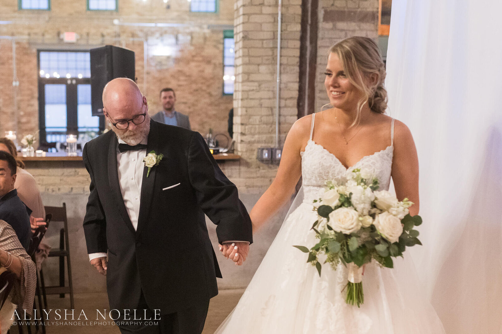 Wedding-at-The-Factory-on-Barclay-in-Milwaukee-0778