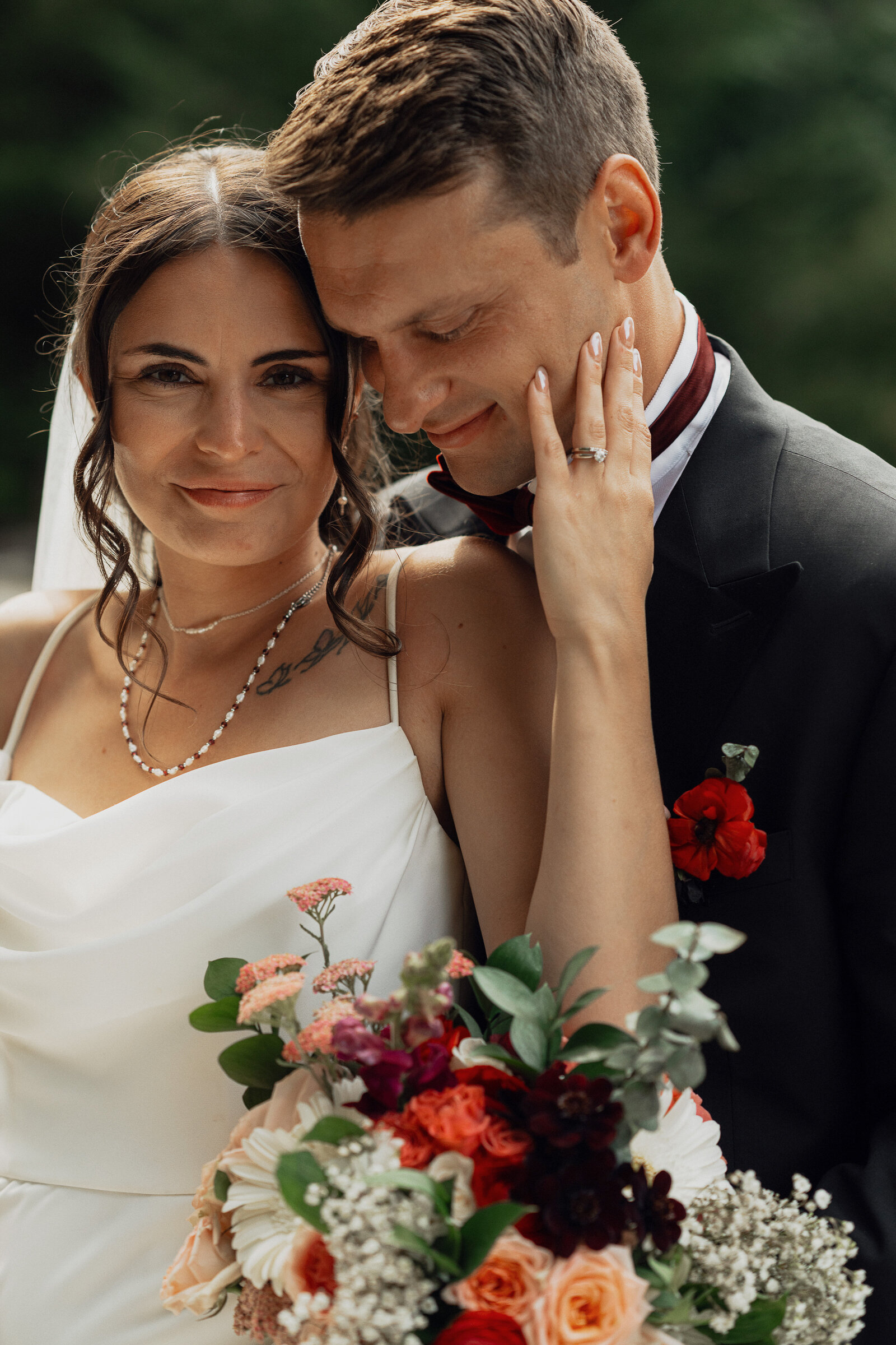 R&H-wedding-caleb-pike-victoria-bc-latitude 49 photography-couples portraits-06891