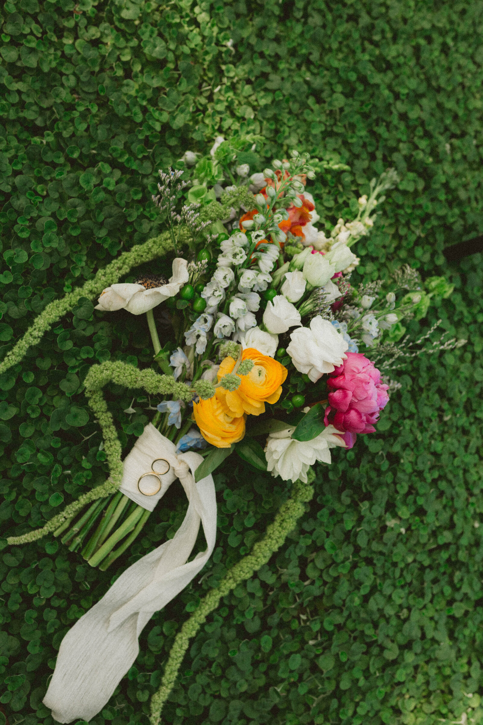 EmilyAmbie Photography-Documentary-wedding-garfield-conservatory-details-chicago00002