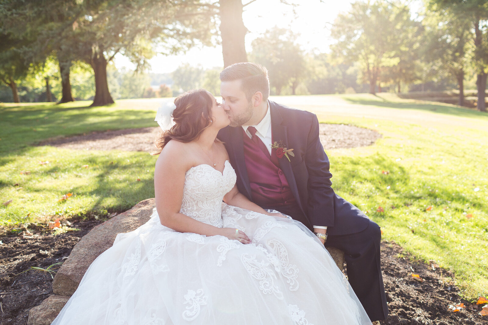 bride-groom-kissing-during-golden-hour-ohio