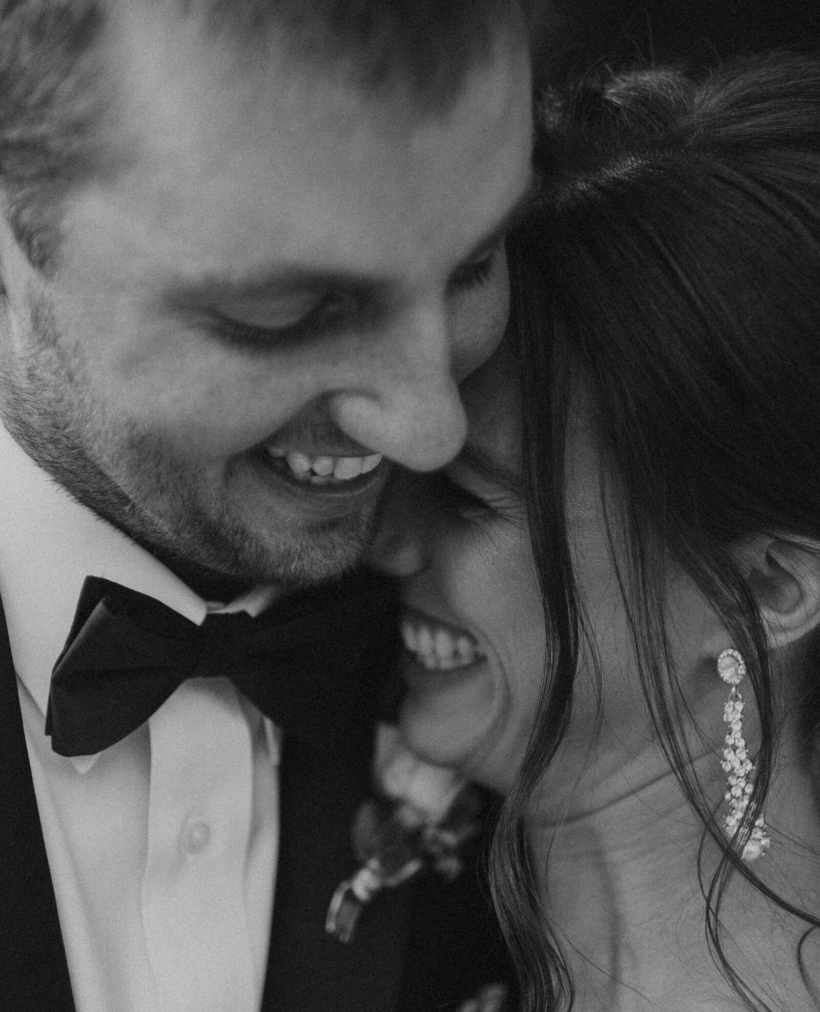 LEWIS_WYTHEVILLE_VA_BACKYARD_ESTATE_WEDDING_SYDNEY_RENEE_PHOTOS-433