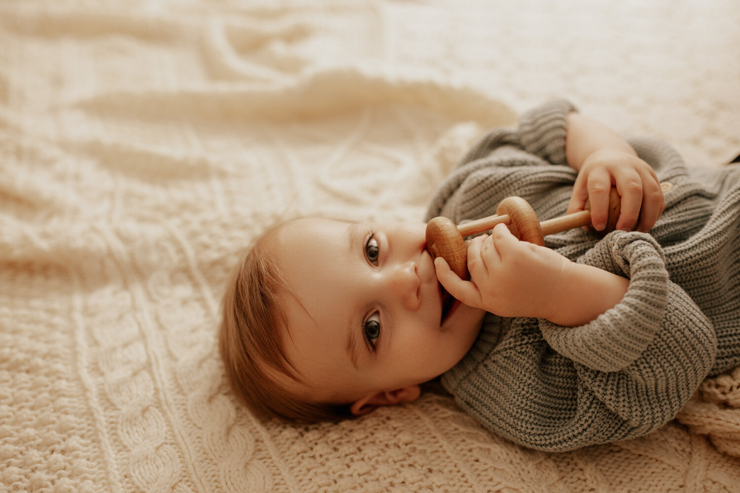 red-deer-alberta-cakesmash-sitter-baby-photographer-04