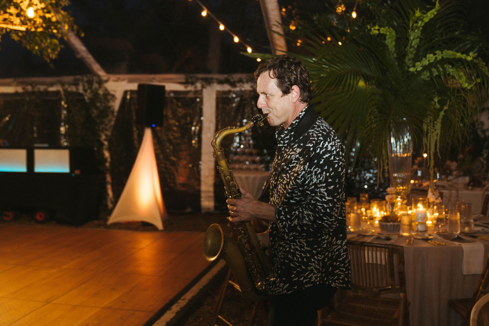 day of planner, weather back ups, wedding vendors