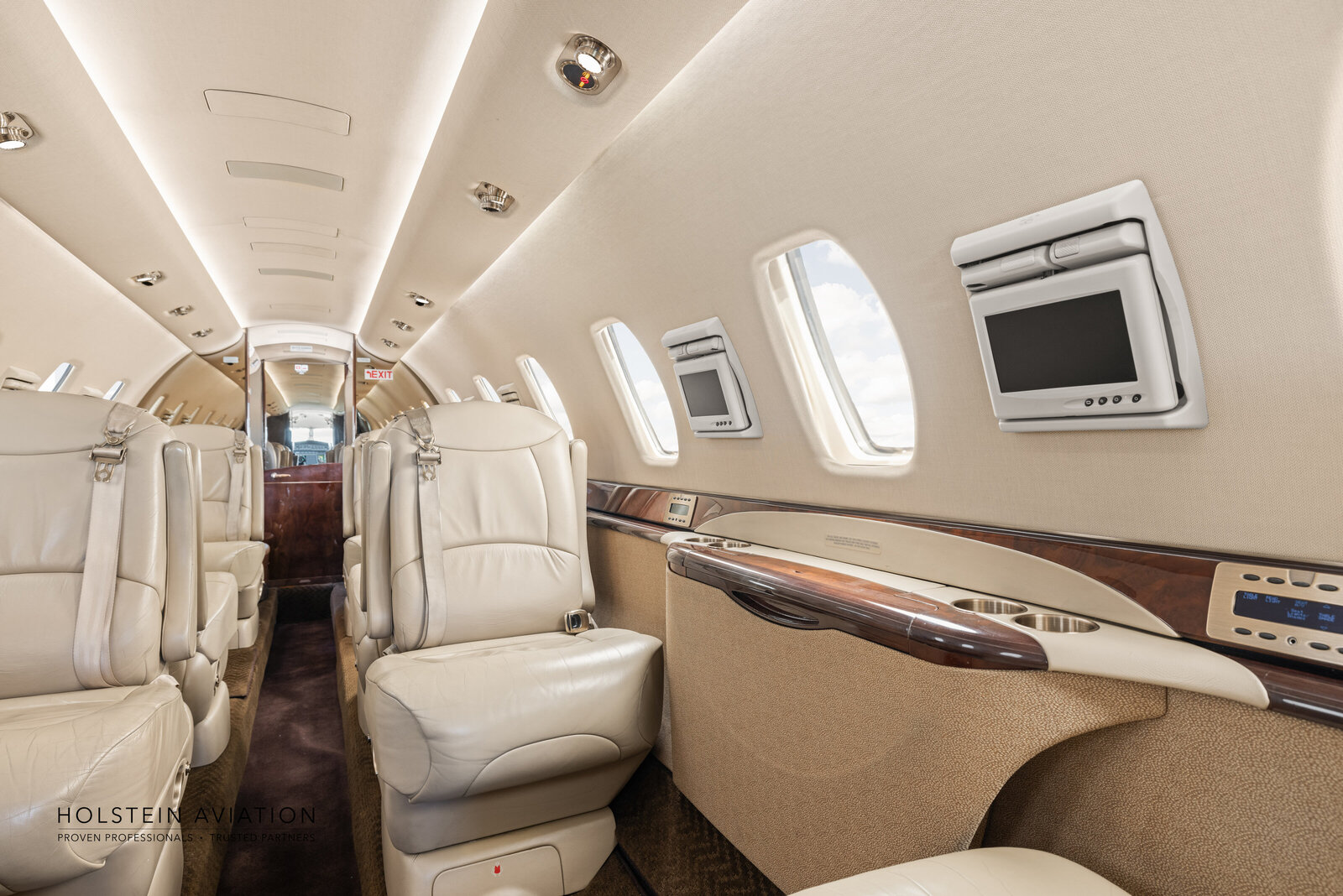 Citation Sovereign SN170 Watermarked-11
