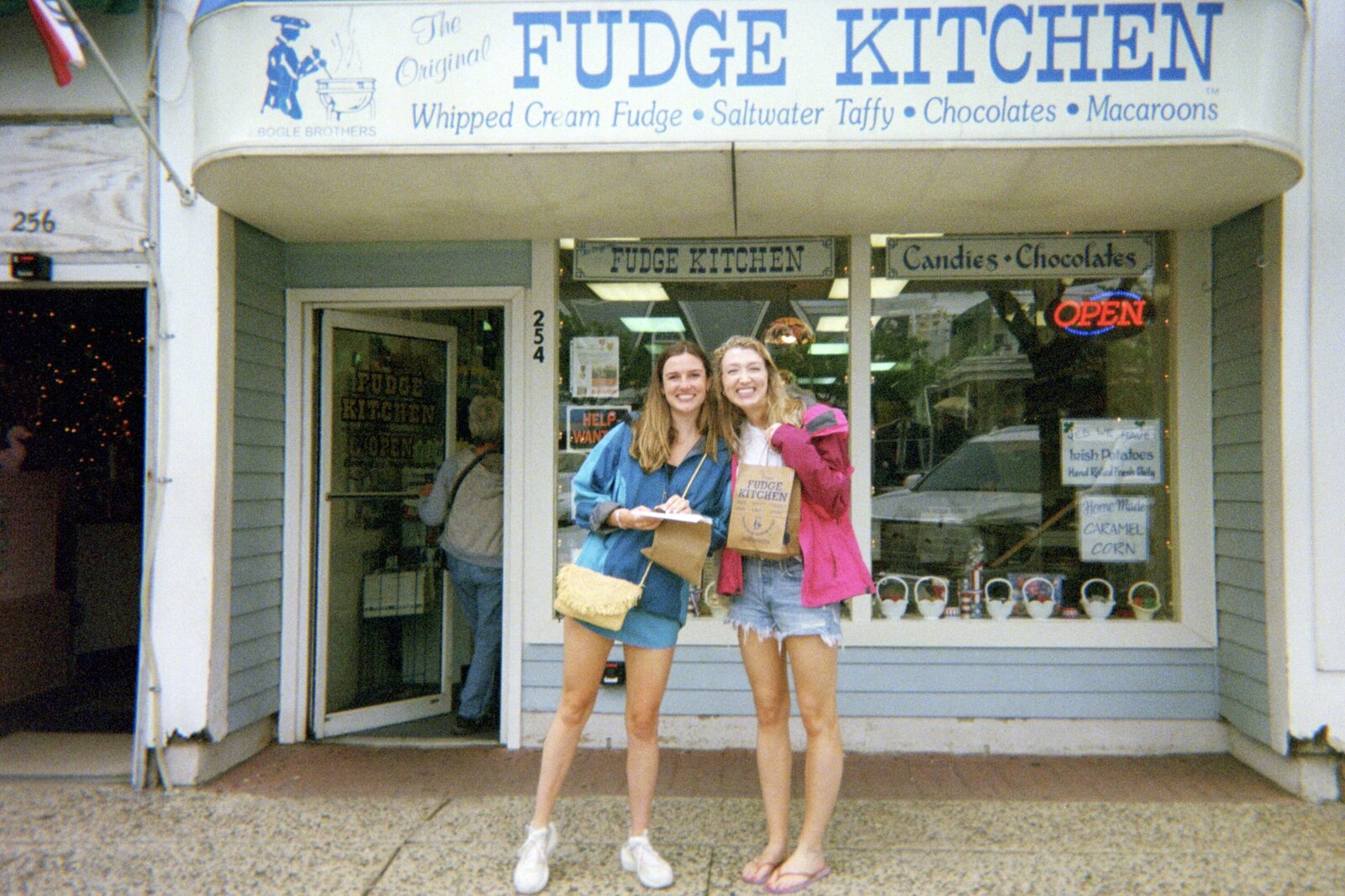 AVALON KELLY+SARAH FUDGE