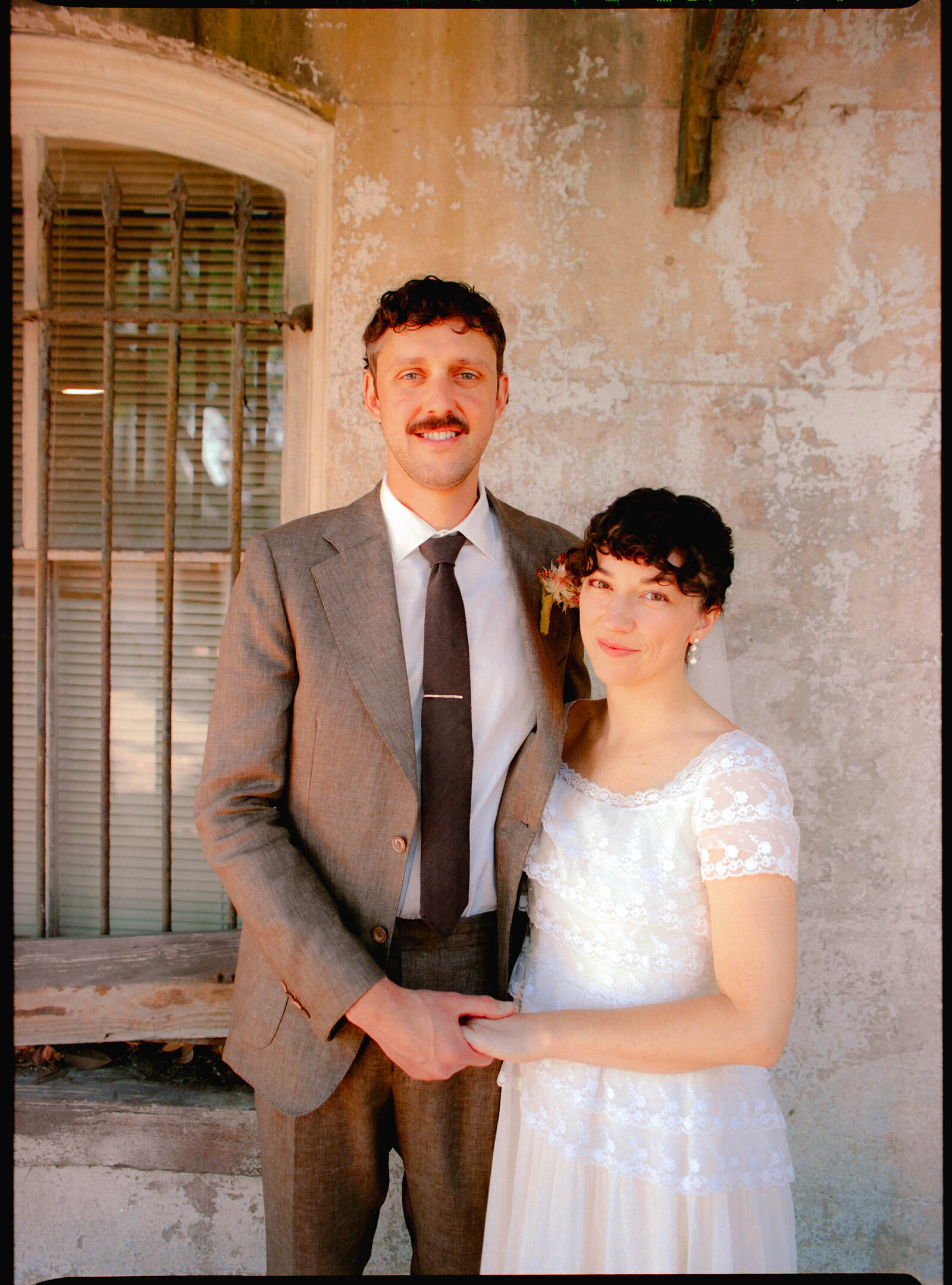 coastal-colorful-wedding-film-photos-jess-buckley-38