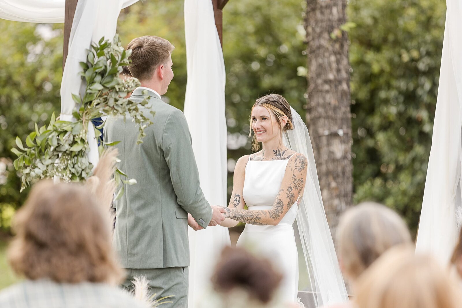 Phoenix-Wedding-Photographer-and-Videographer-Venue-at-the-Grove-IngWed-1089