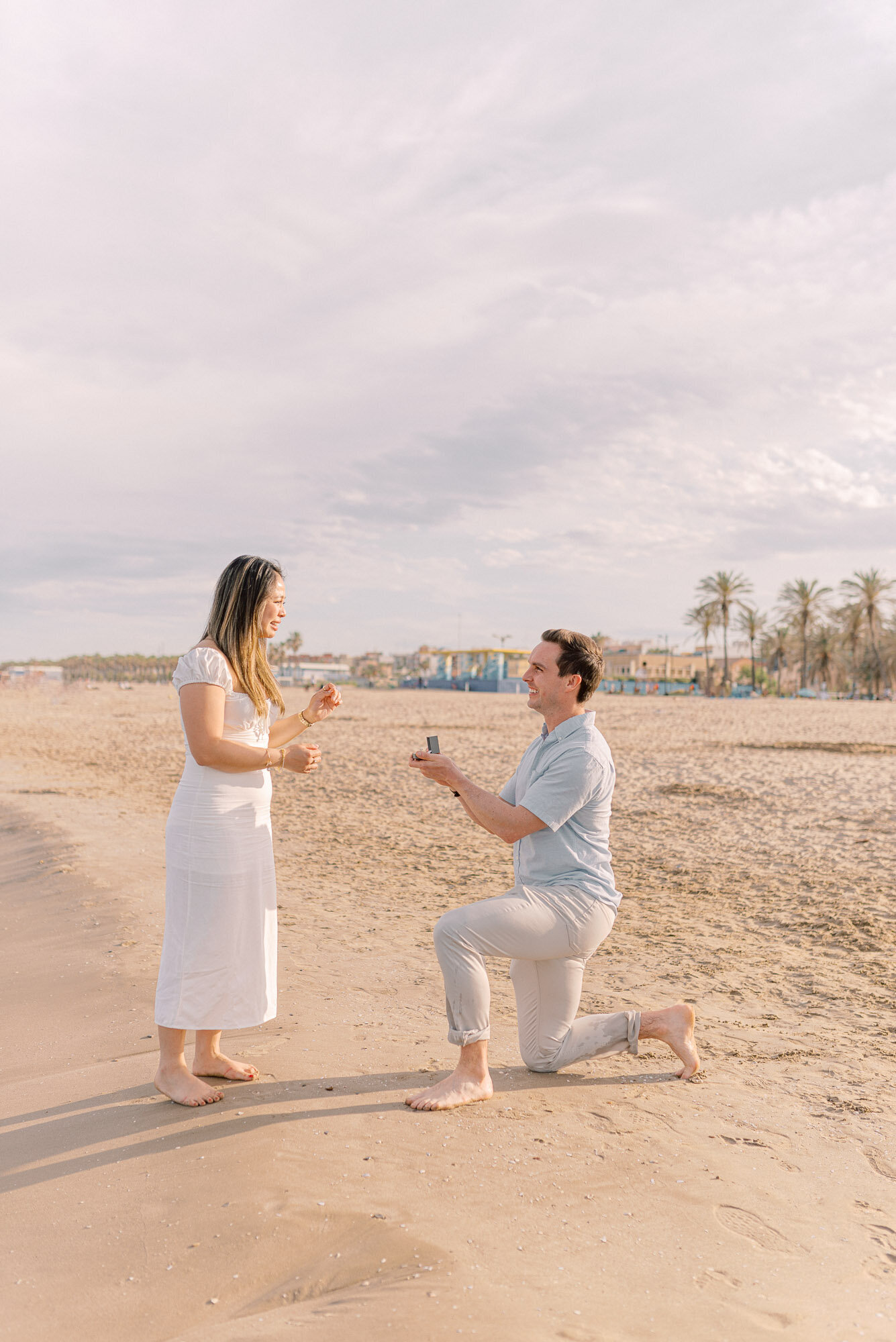 wedding-proposal-spain-beach-073