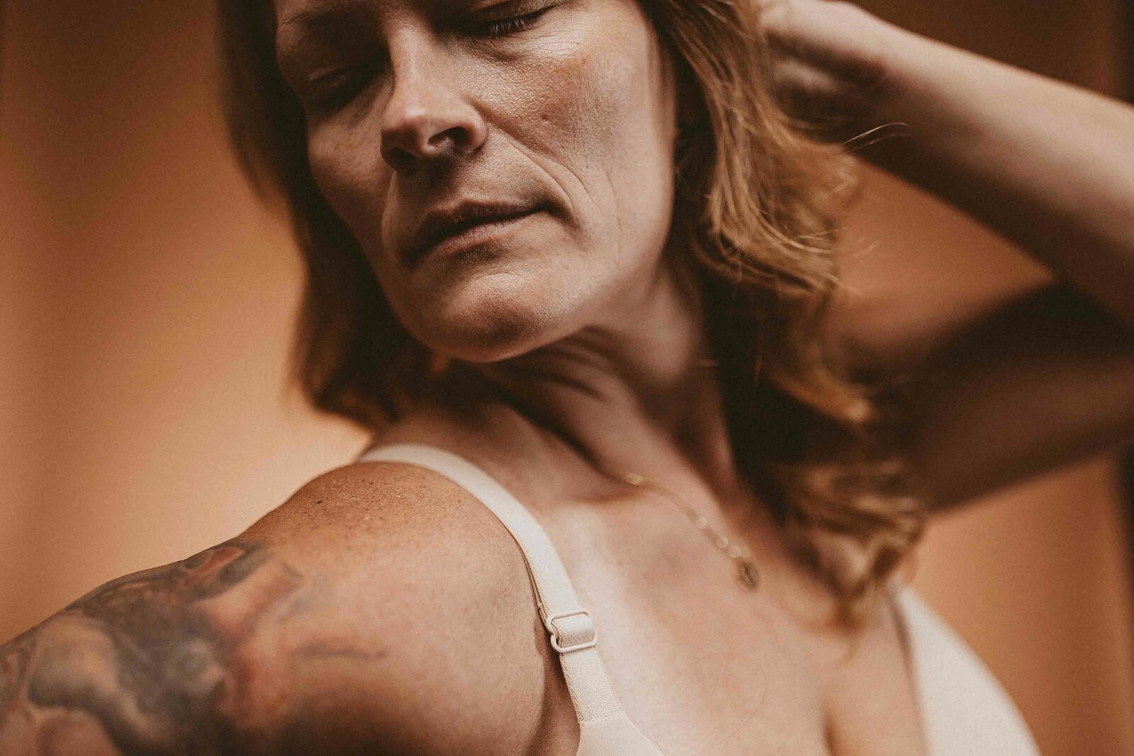 closeup photo of a fierce woman