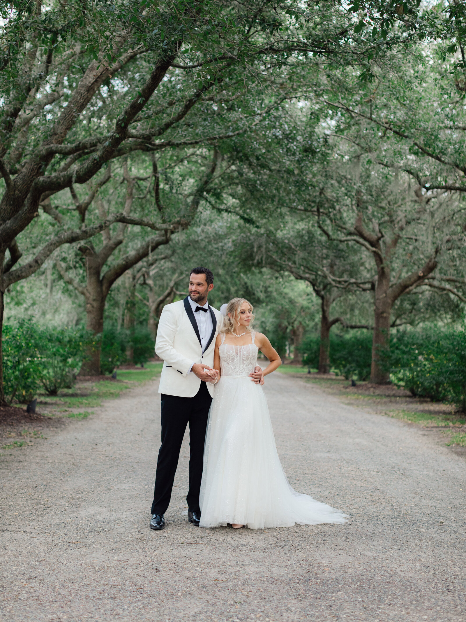416-torianna-brooke-portraiture-charleston-old-wide-awake-wedding-lauren-paul