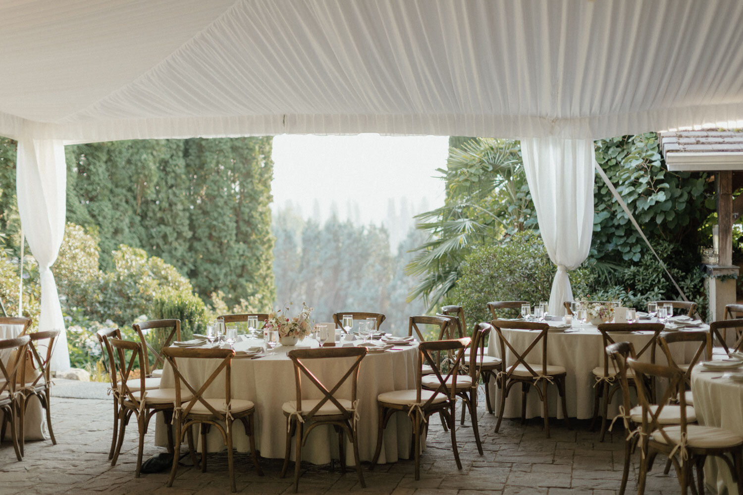 Terrace-Patio-at-Chateau-Lill-Luxury-washington-wedding-venue-2