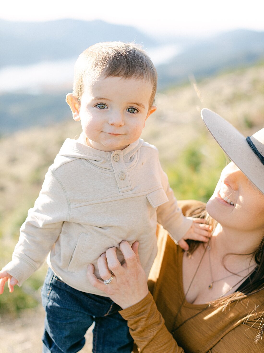 Mountain-top-family-photo-session-1630