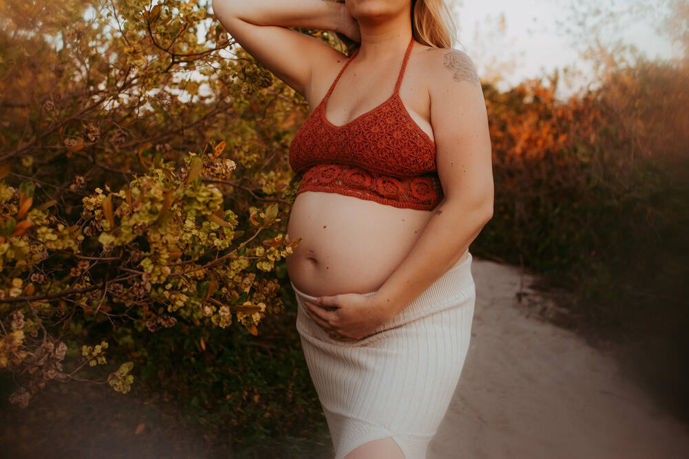 lakewood-ranch-maternity-photographer