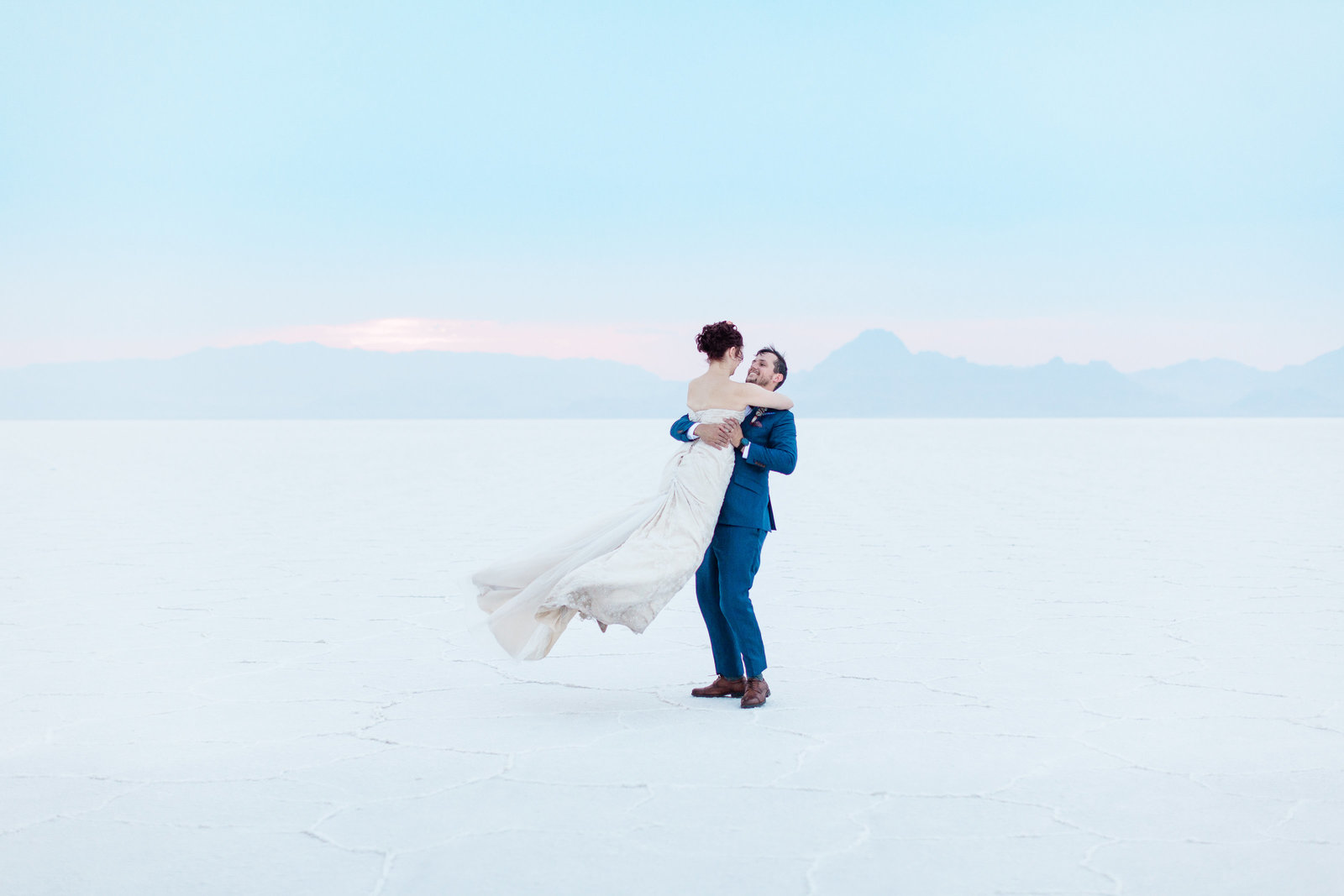 Rebecca Rae Photography Colorado Arizona Adventure Intimate Best Wedding Elopement Photographer Mountains Desert Utah