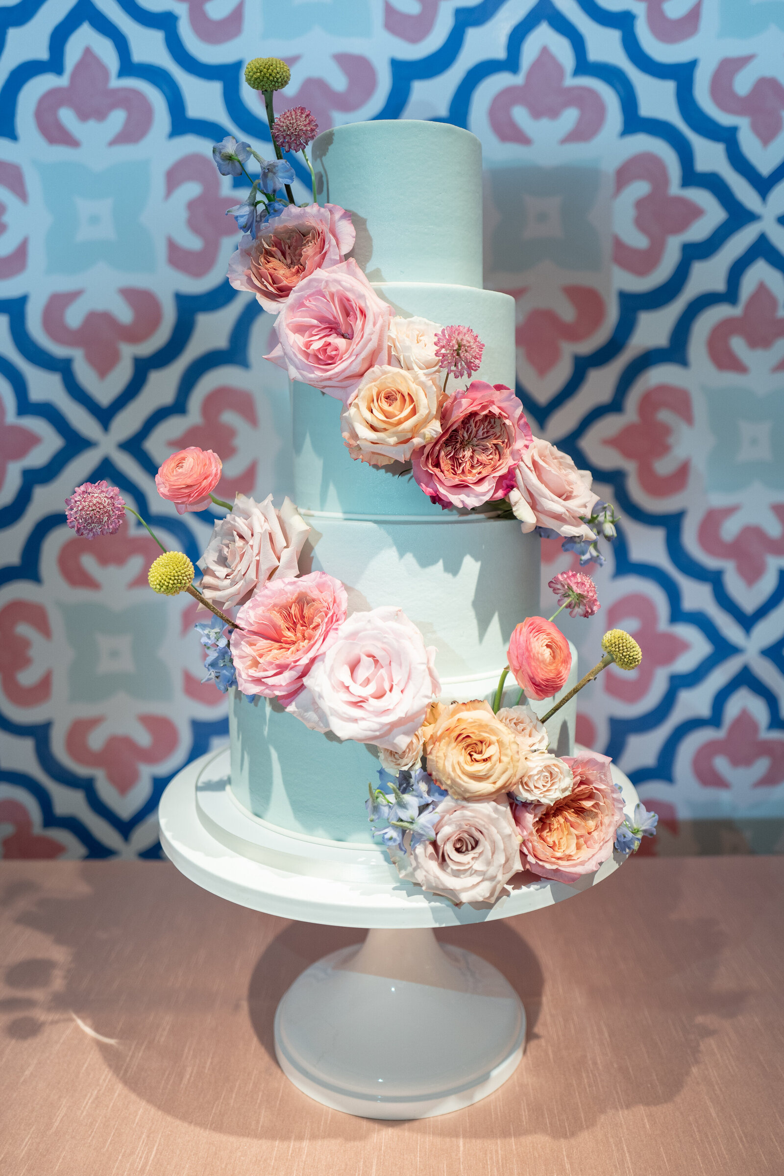 Modern-Wedding-Cake-Ashley-Cakes-12