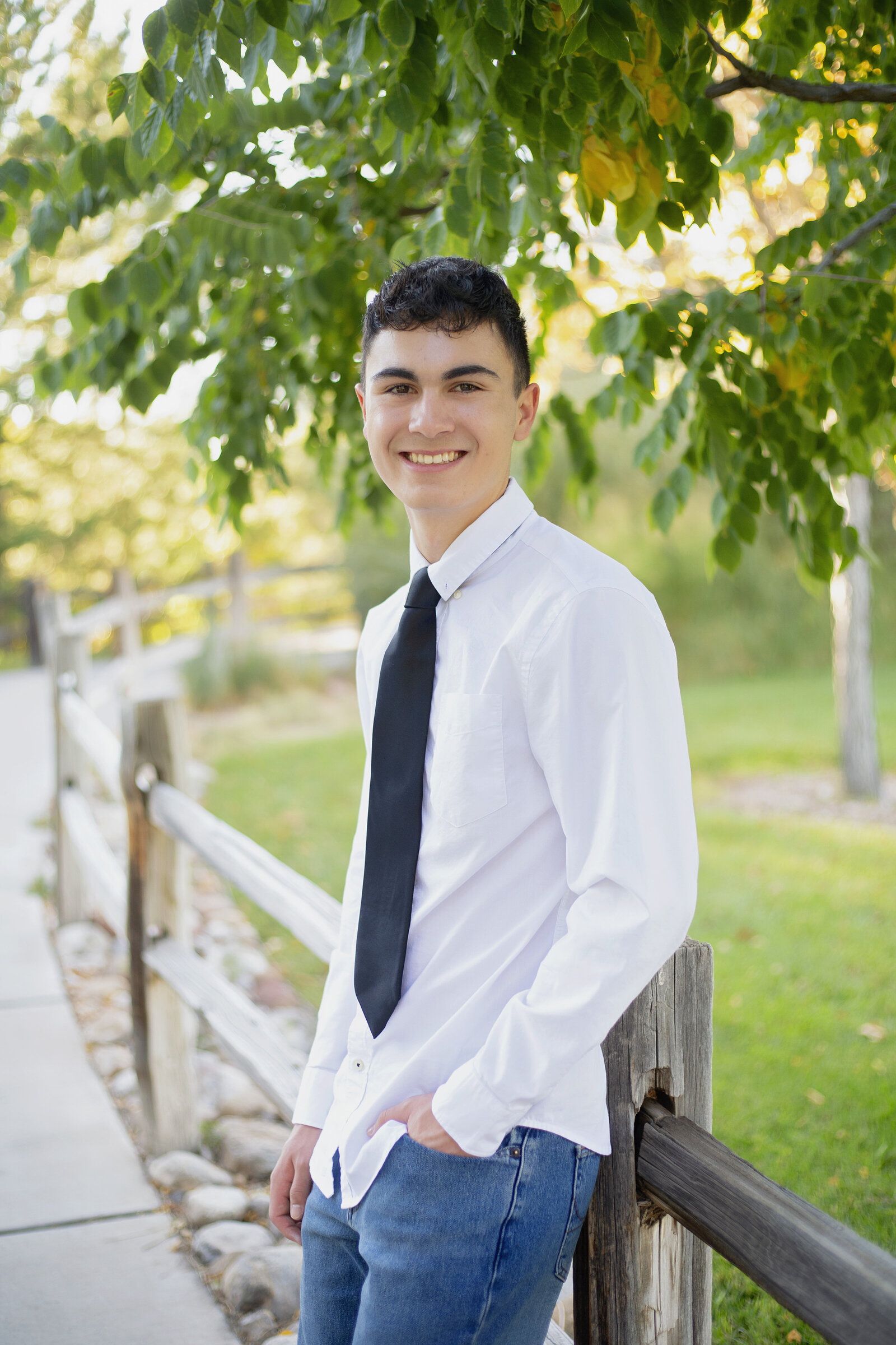 UNM-senior-boy-session-NM
