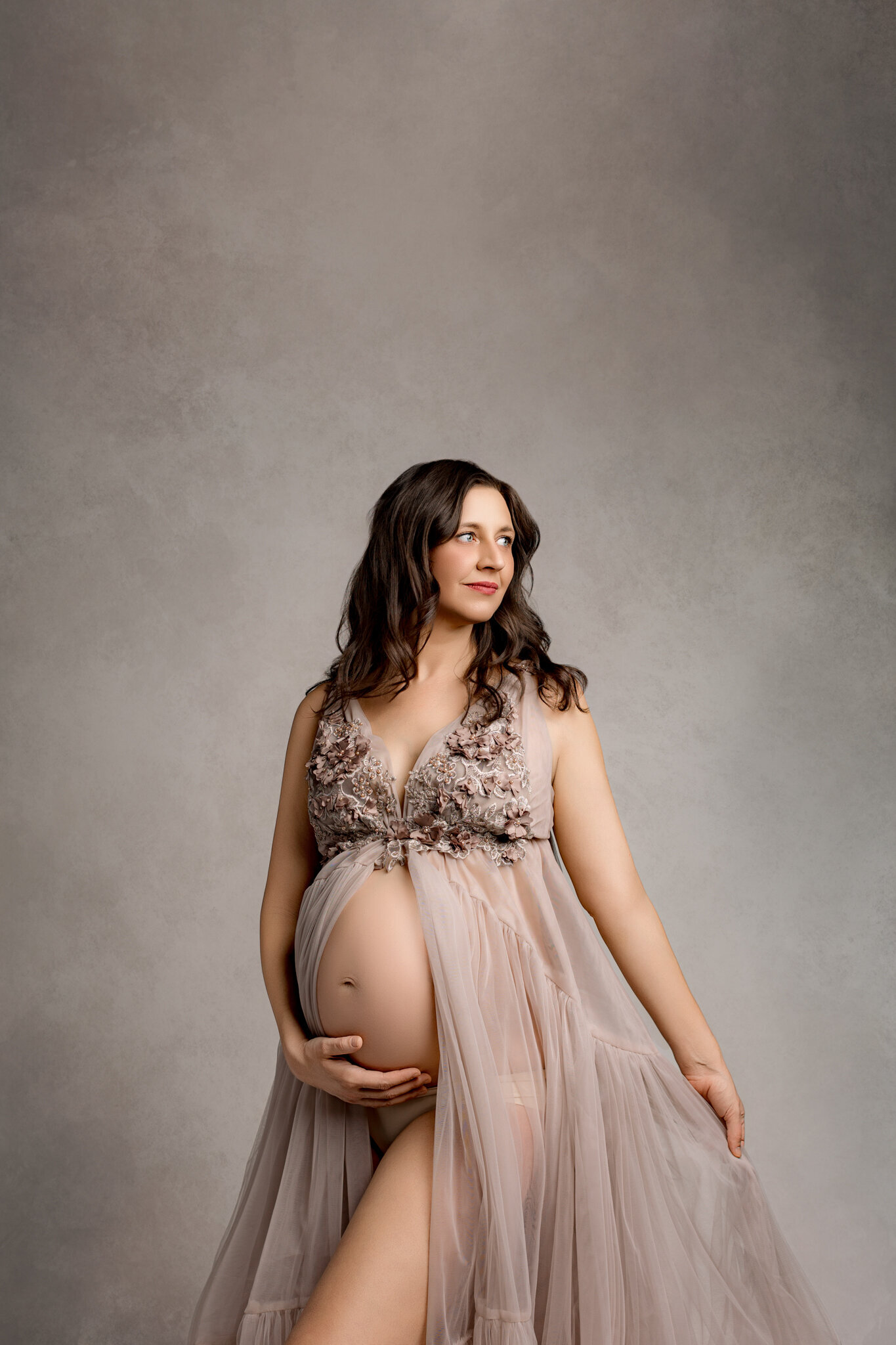 NW Arkansas maternity photoshoot, Fayetteville AR maternity photography, maternity portraits near me