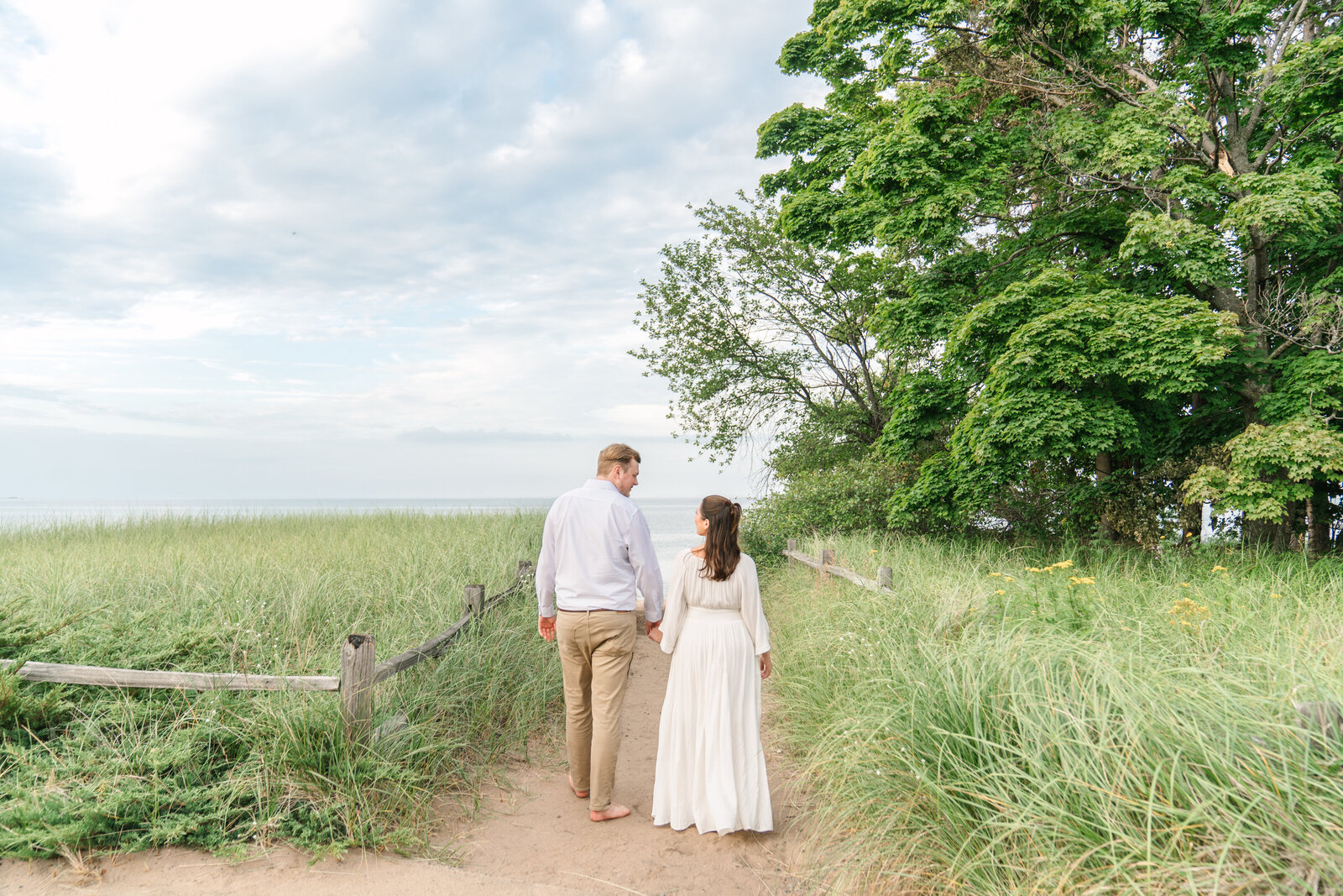 wedding photography at mccartys cove in marquette michigan