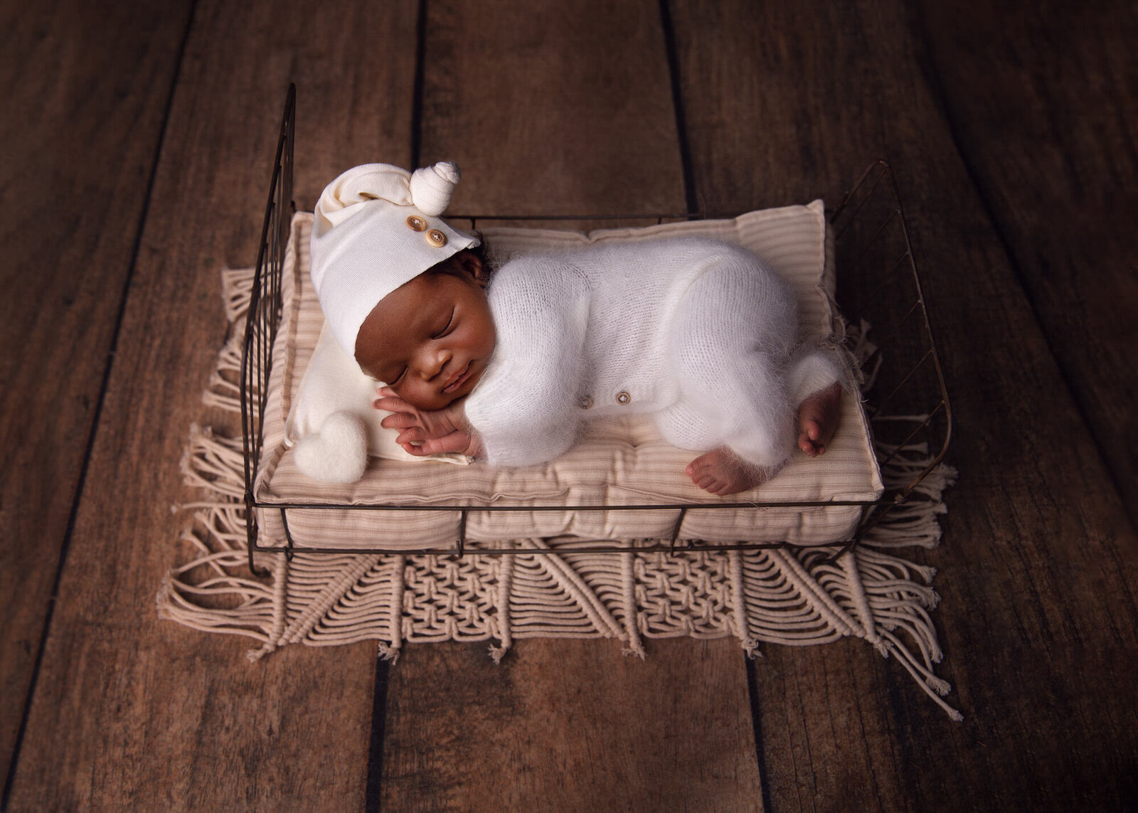 Toronto-newborn-portrait-photographer-Rosio-Moyano_055