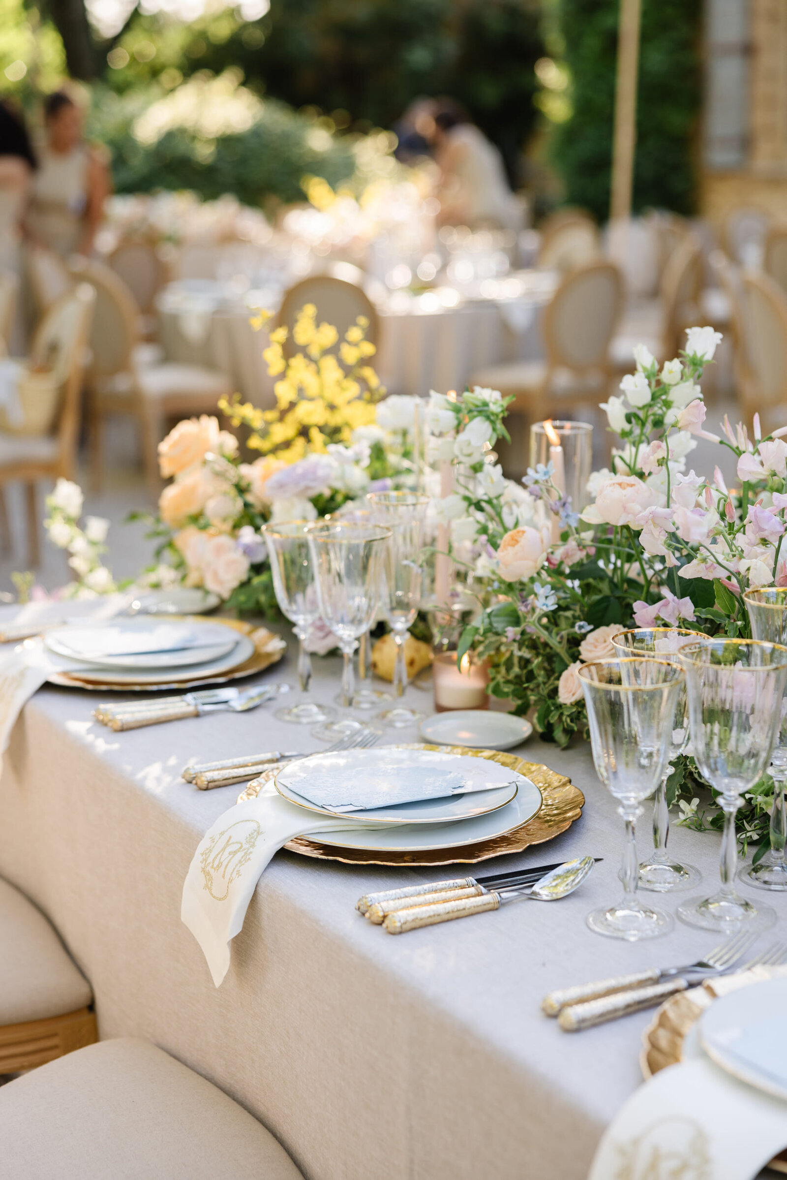 Gorgeous-wedding-table-design