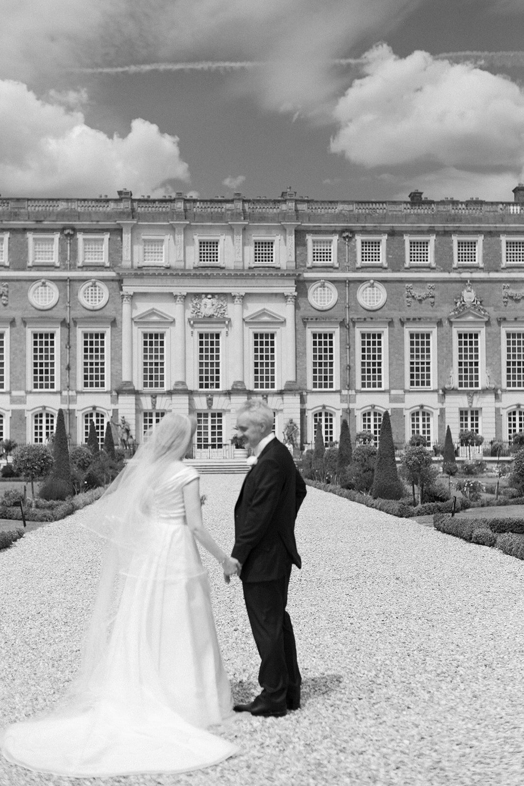 leanne-james-wedding-couple-portraits-philippa-sian-photography-26