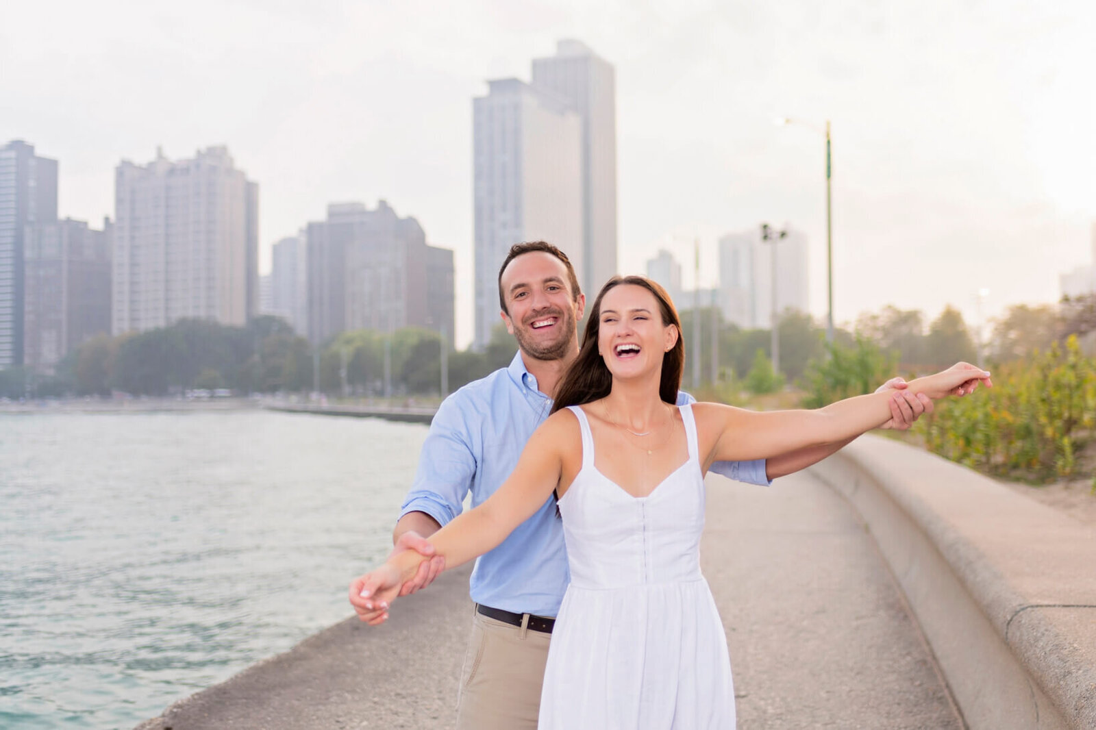 Downtown-Chicago-Engagement-Photos-88