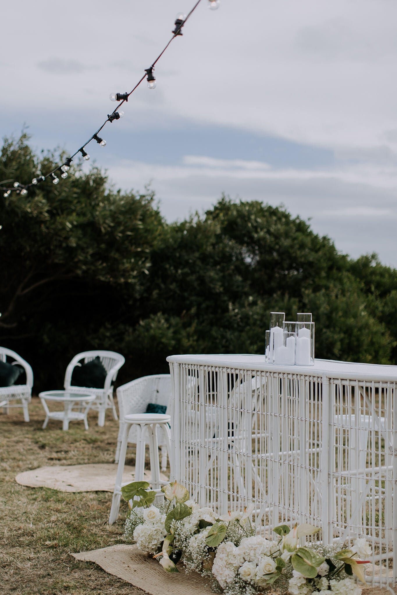 Phillip_Island_wedding_flower_tables_vases_32