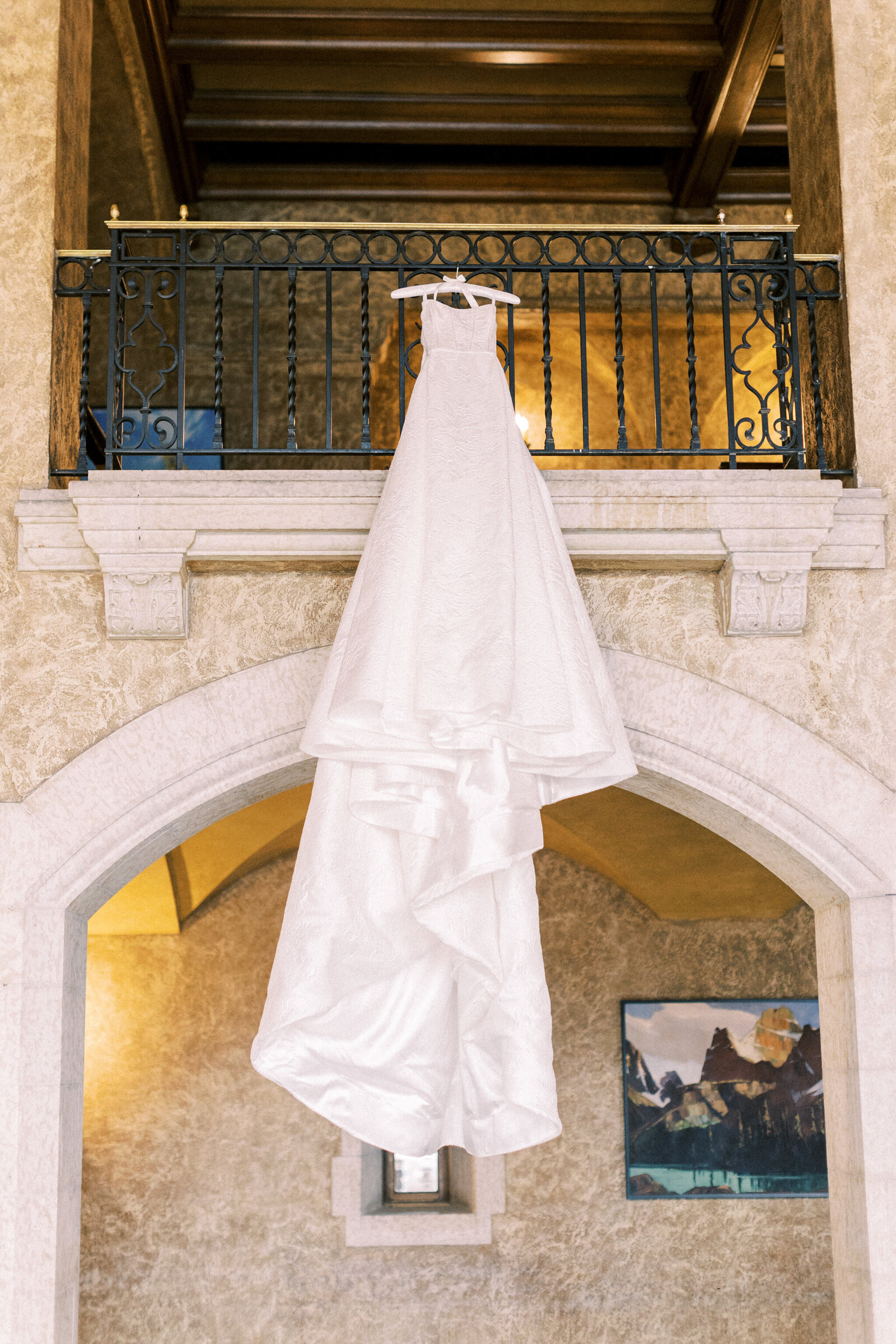 calgary_wedding_photographers_fairmont_banff_springs_destination_wedding_nicole_sarah-1
