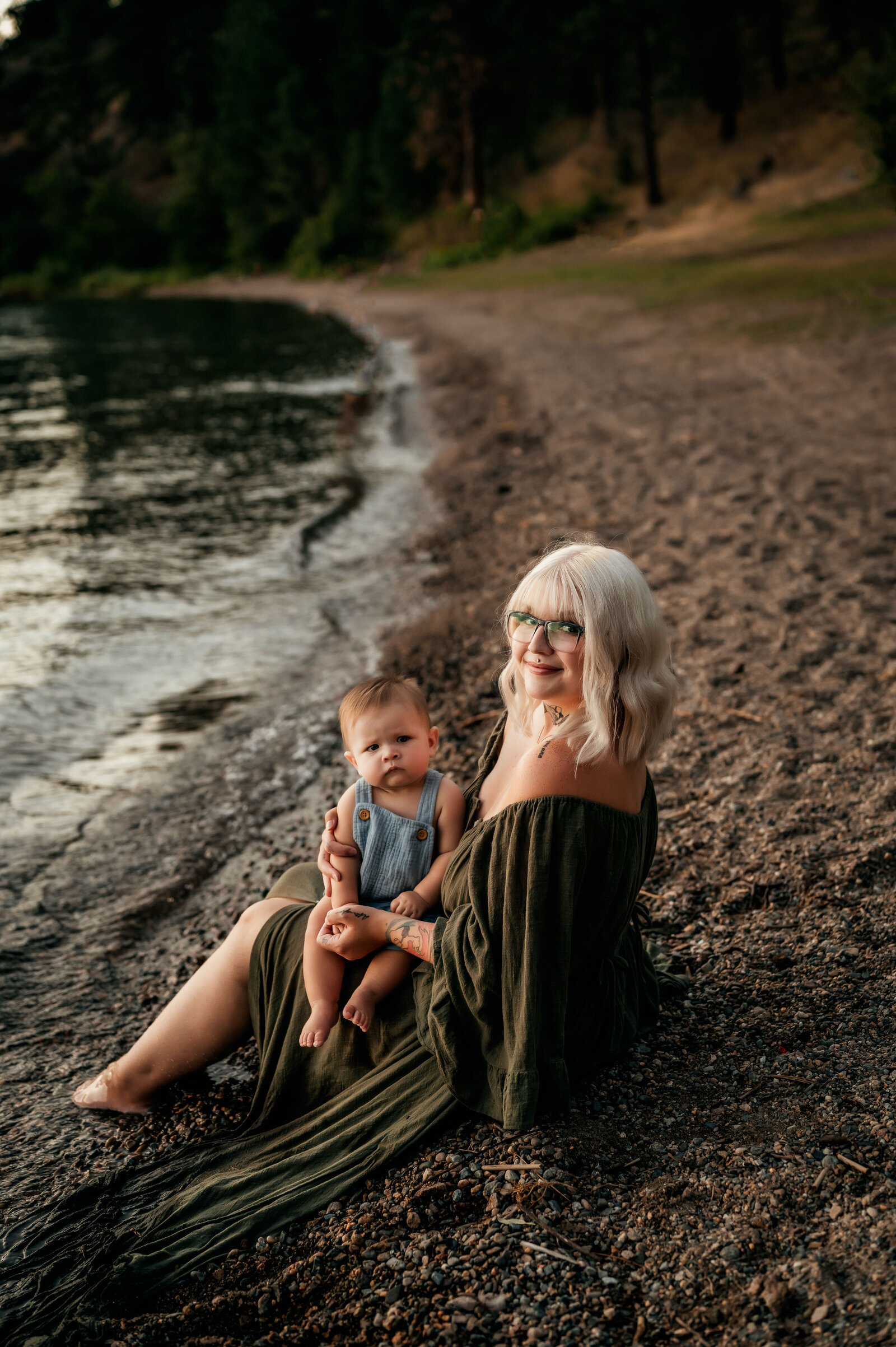 Edmonton Family and Motherhood Photographer 14