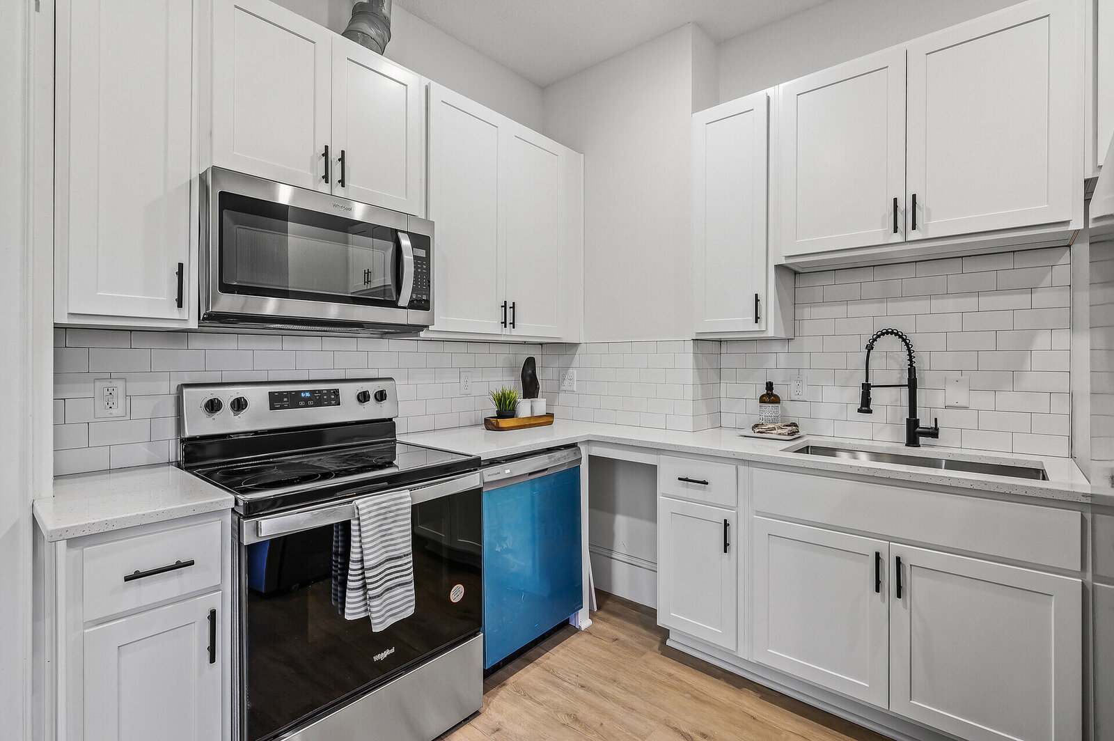 28_1700_Fremont28_mls