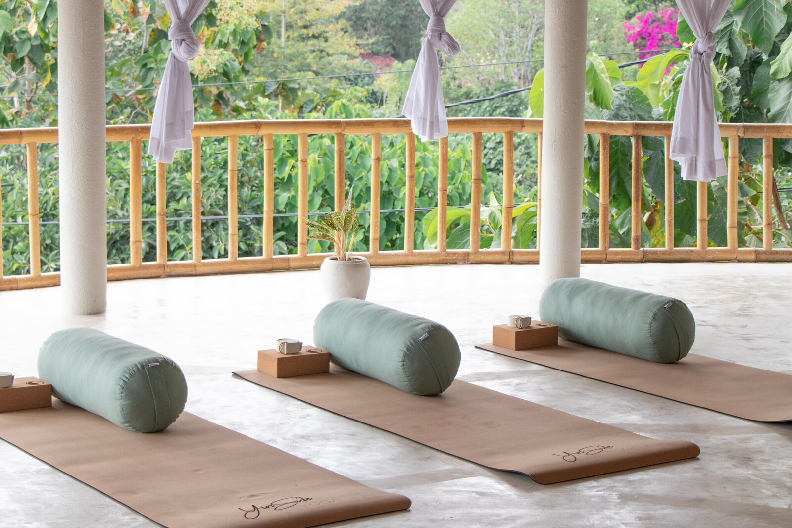 Studio Yoga Bali Bingin YinSide Yoga Wholesale Yoga Products 