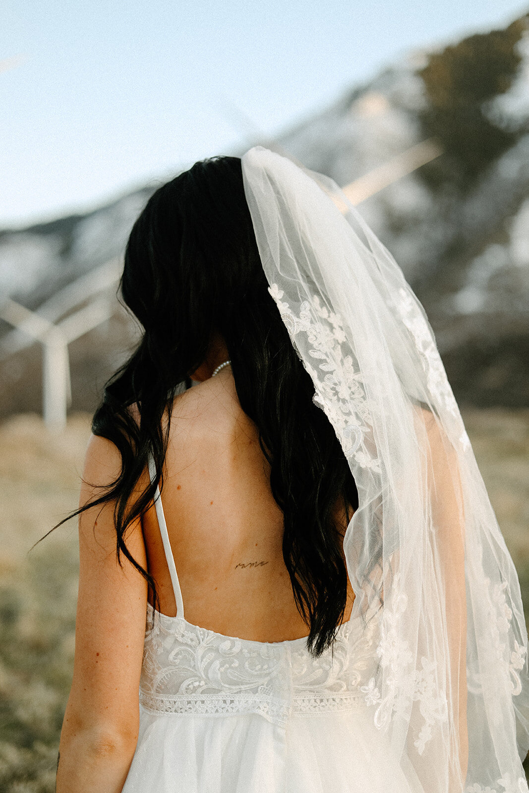 how to choose a wedding photographer