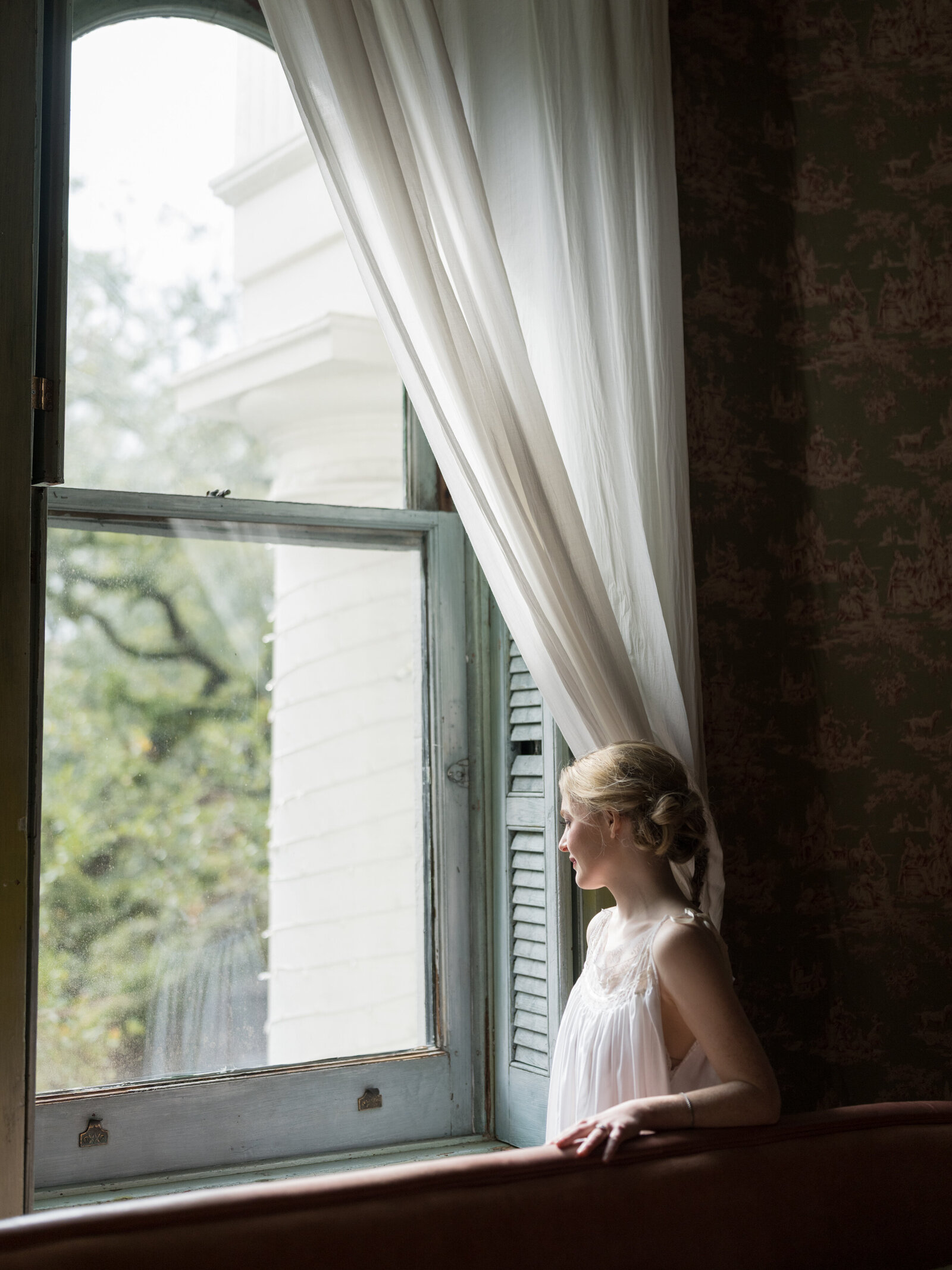 bridal-suite-columns-hotel