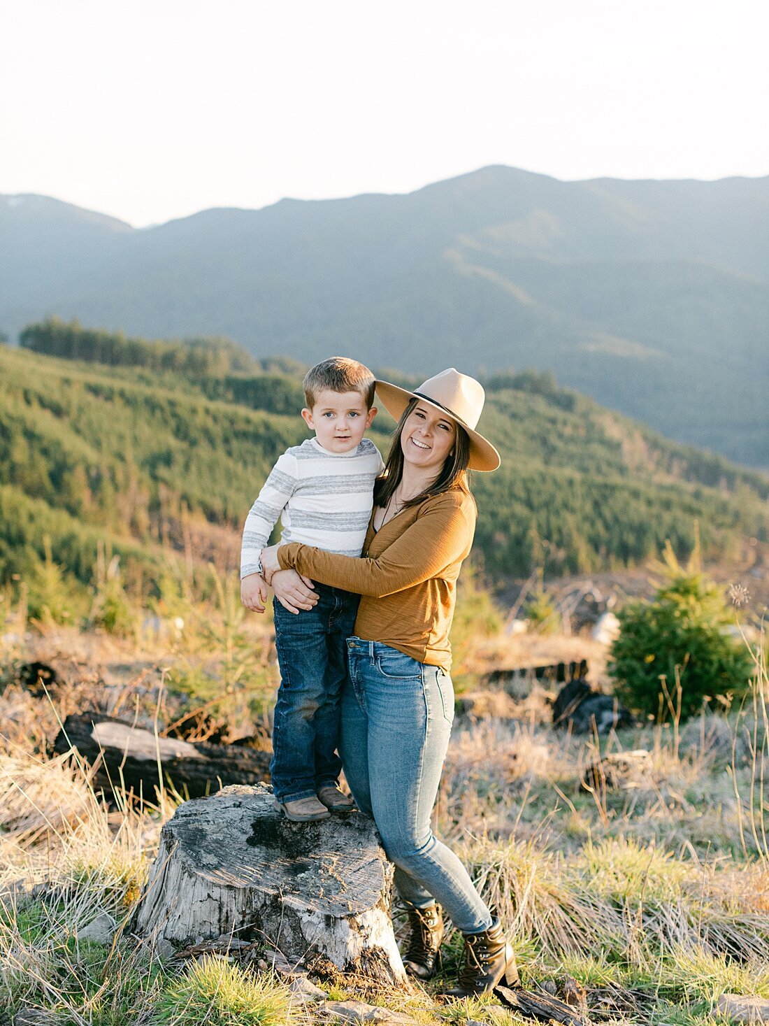 Mountain-top-family-photo-session-1656