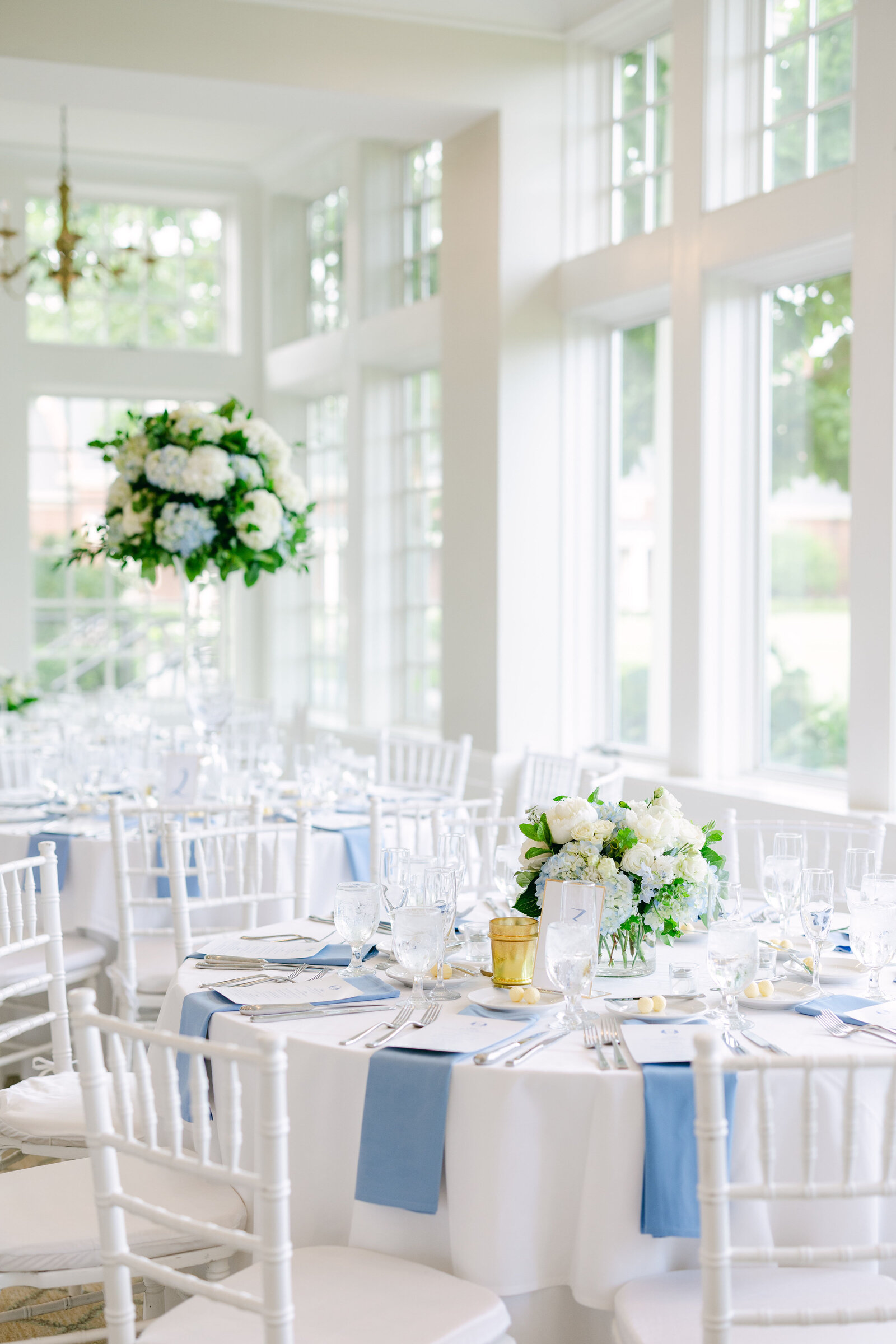 blue-hydrangea-wedding-centerpieces-philadelphia-cricket-club-2