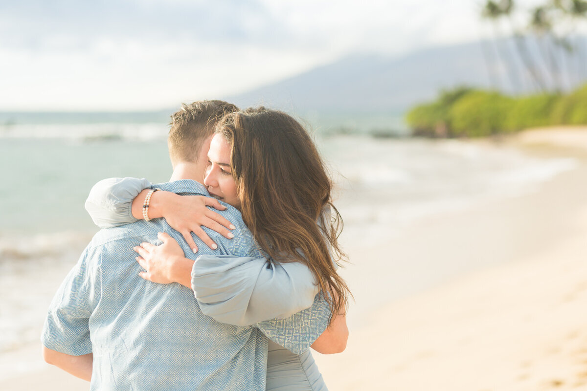 proposal photographer on the beach in maui