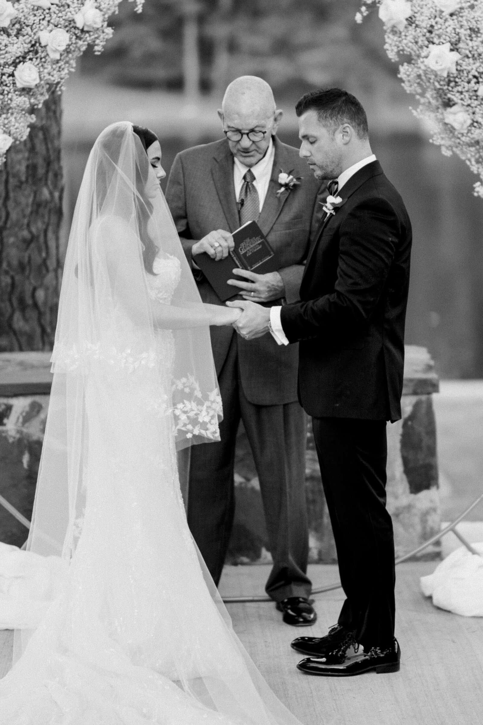 Holly-Lake-Wedding-Jen-Symes-20