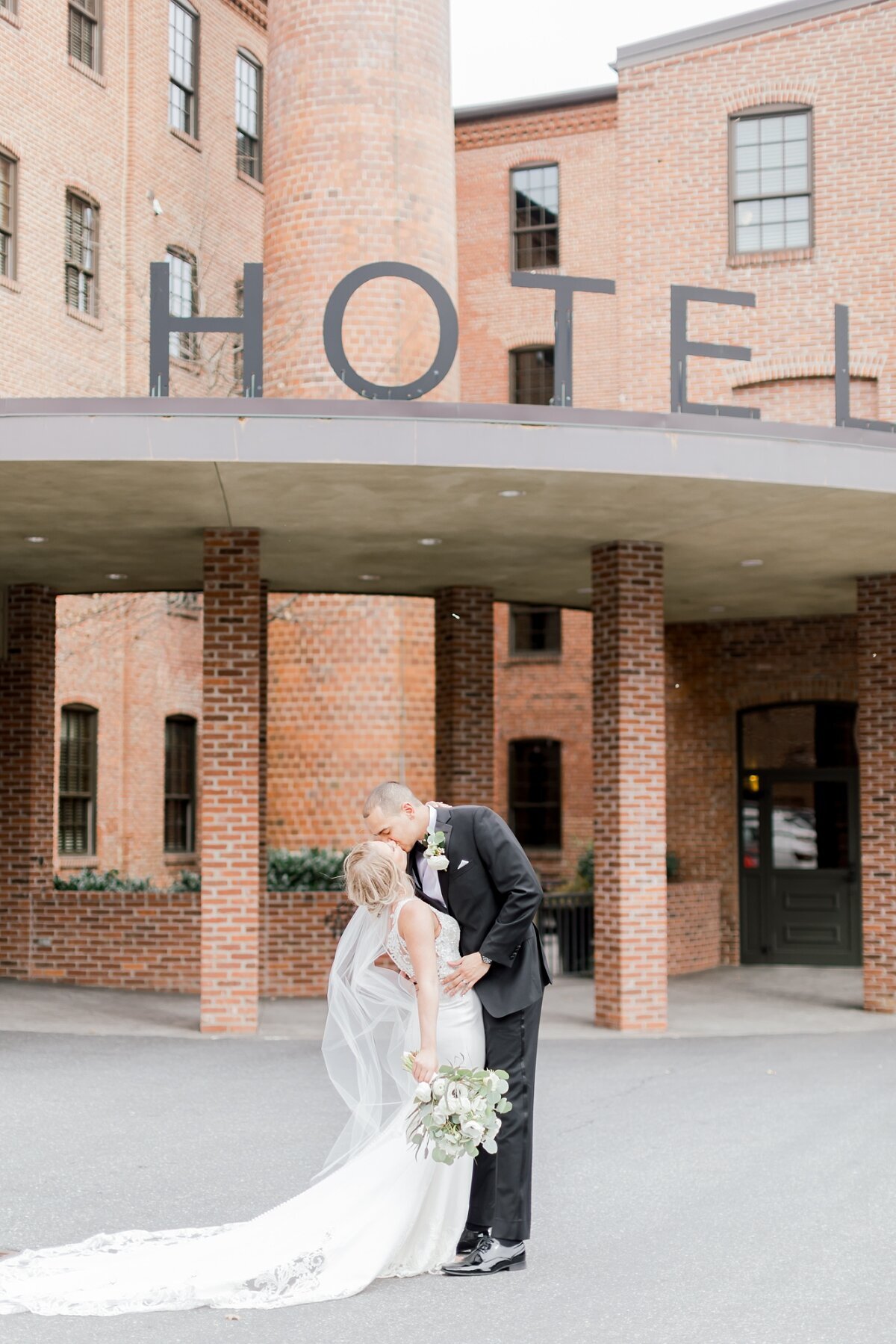 cork-factory-hotel-lancaster-wedding-photography-photo_0020