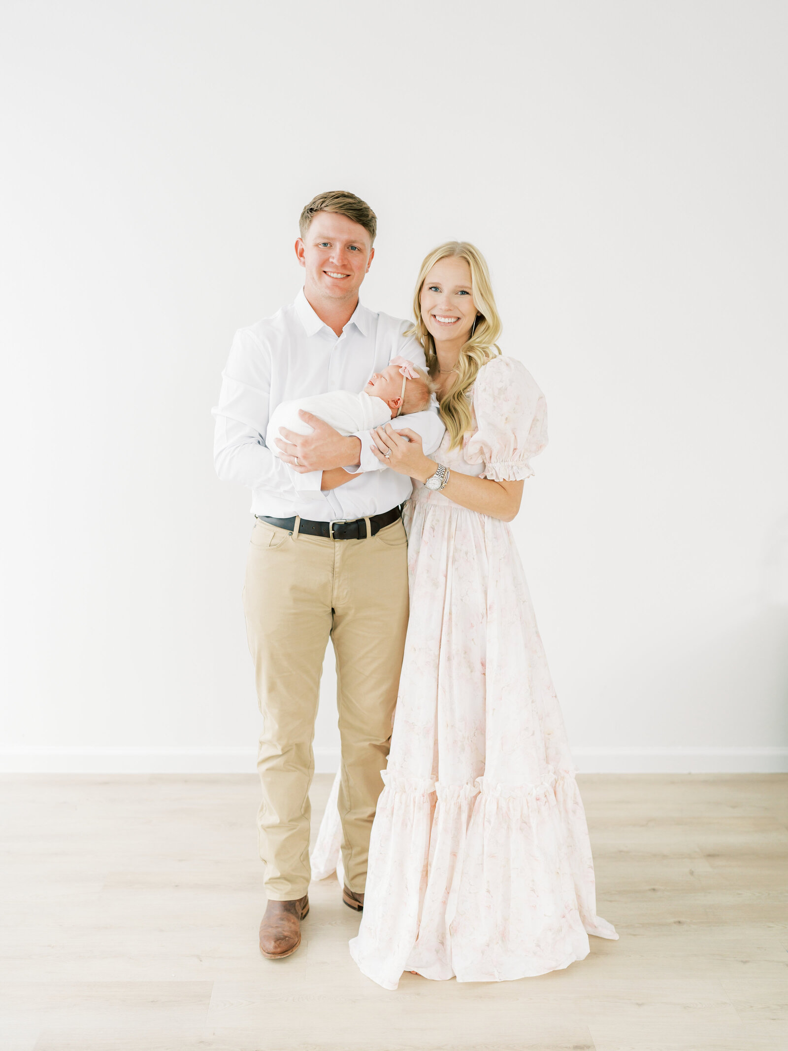 studio-newborn-session-dallas-katelyn-holbrook.jpg