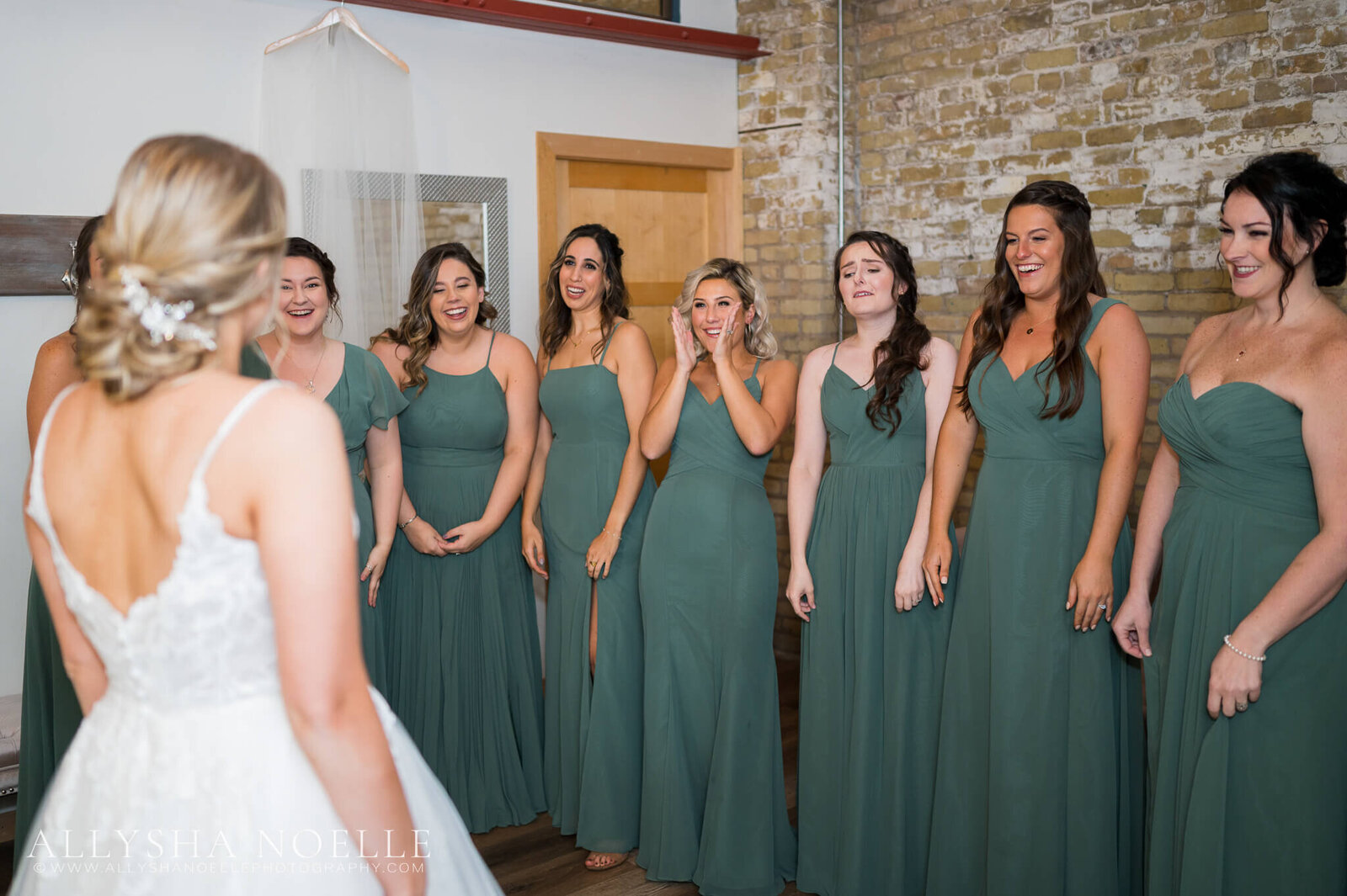 Wedding-at-The-Factory-on-Barclay-in-Milwaukee-0106