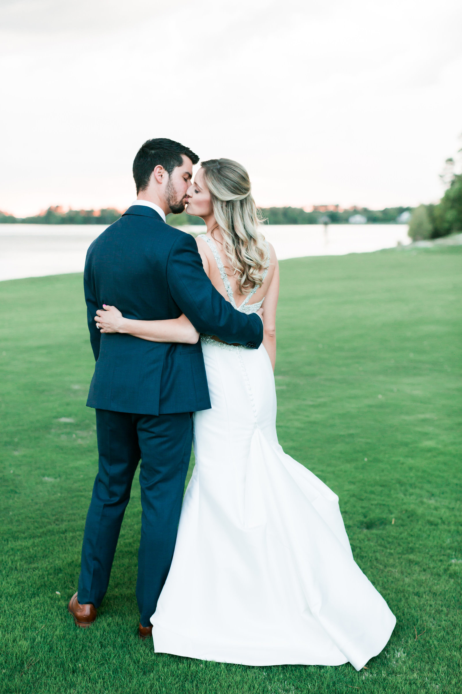 Two Rivers Country Club Classic Spring Wedding by Elizabeth Friske Photography-41