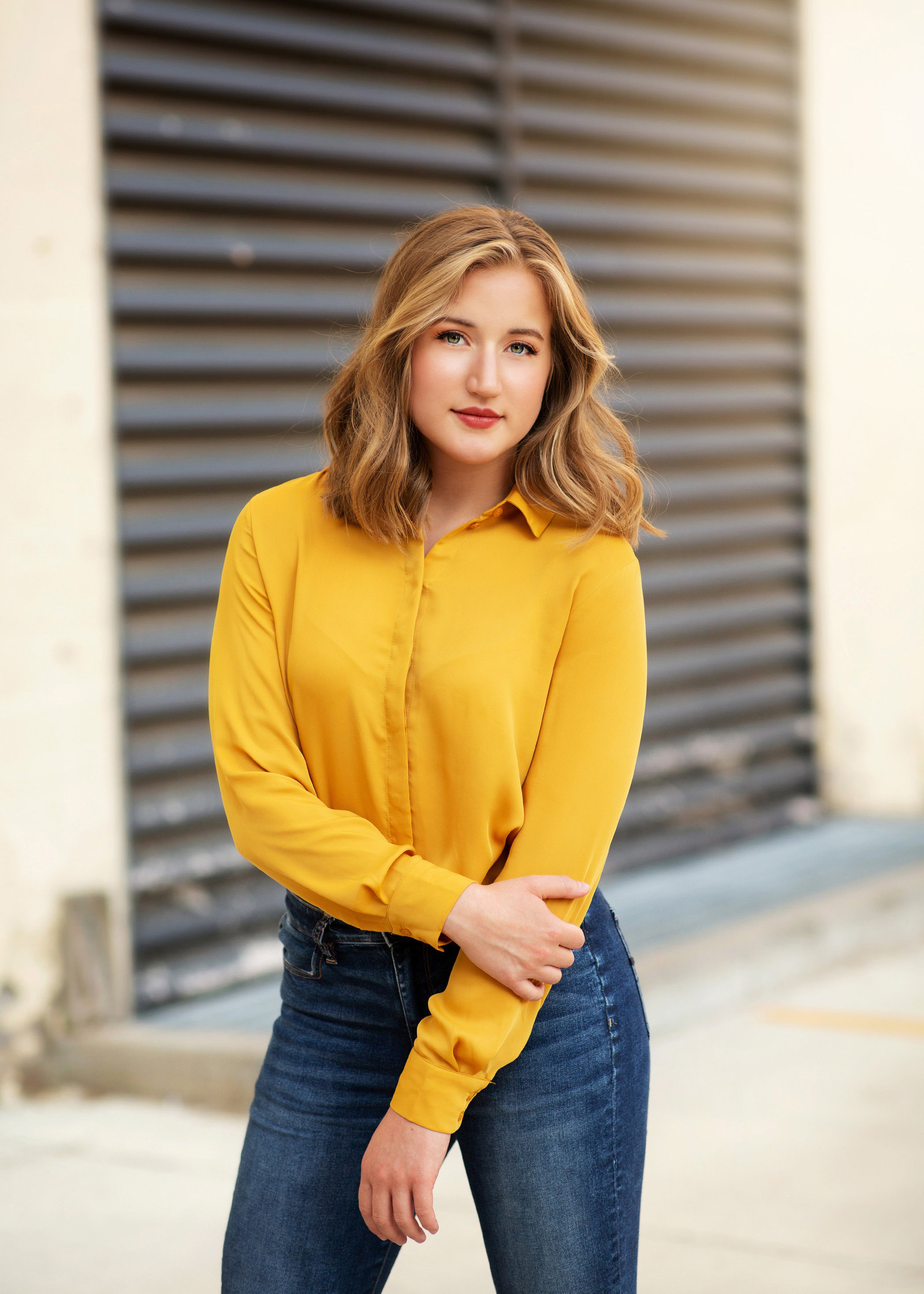 serious senior photo ideas