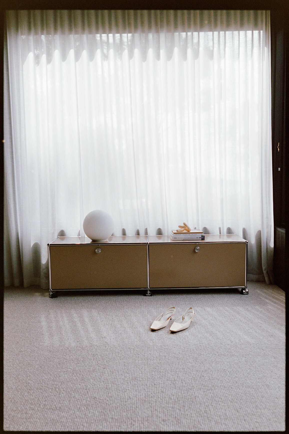 Australia-Film-Wedding-Photographer_Zara_Staples-55