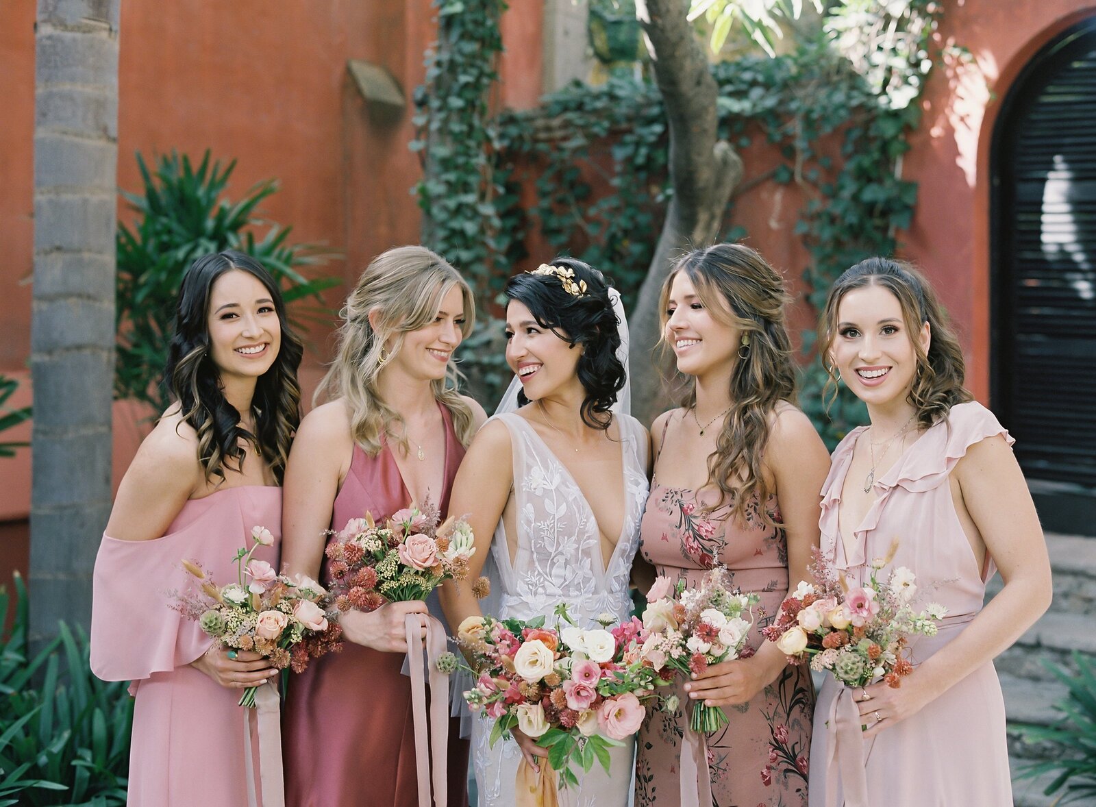 Vicki Grafton Photography Casa Hyder San Miguel de Allende Luxury Fine aRT Film Wedding Martha Stewart Bride Destination 38